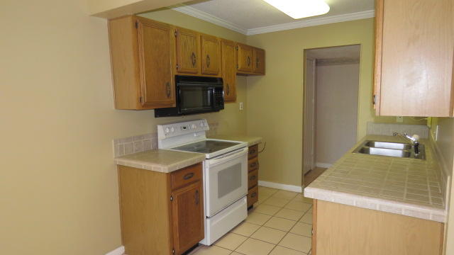 SEASCAPE CONDO GARDEN VILLA - Residential