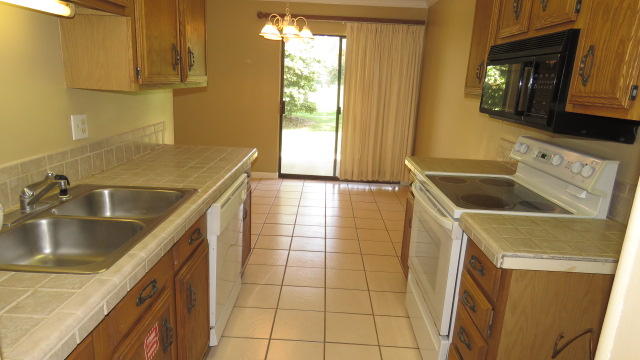 SEASCAPE CONDO GARDEN VILLA - Residential