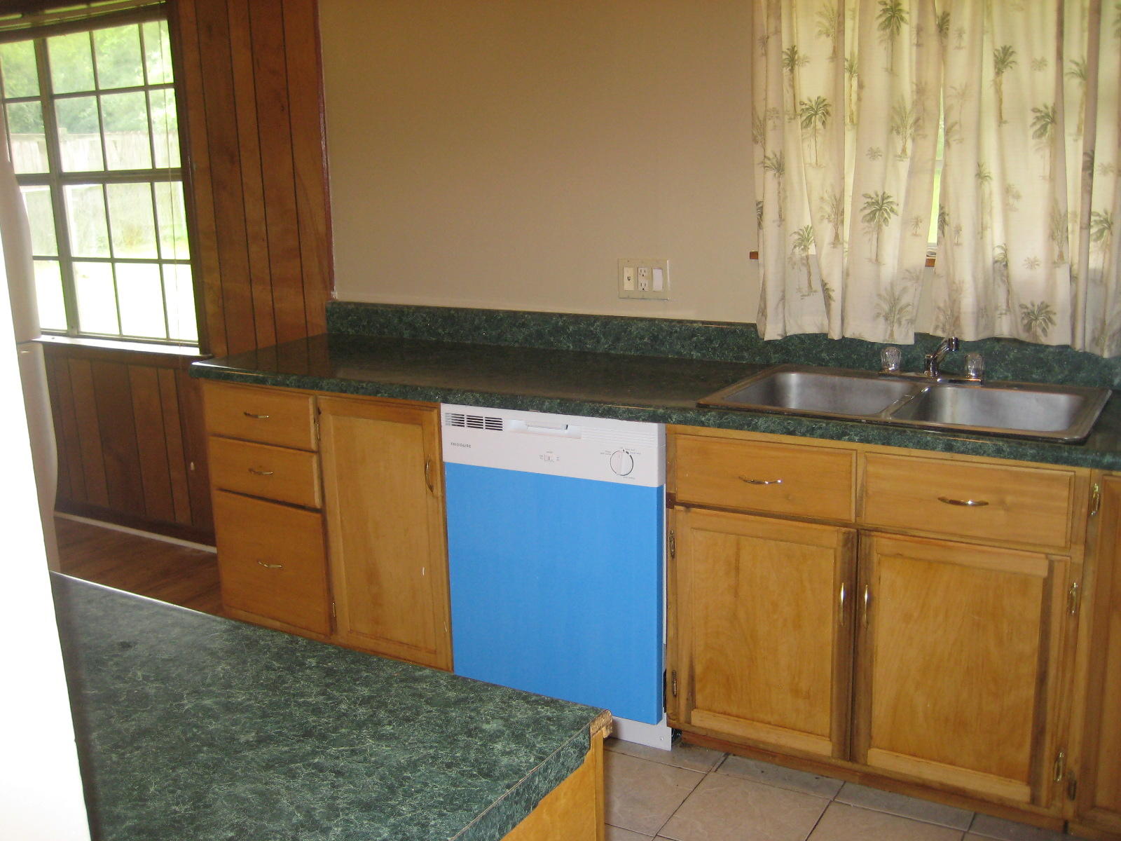 ADAMS POWELL EAST - Residential