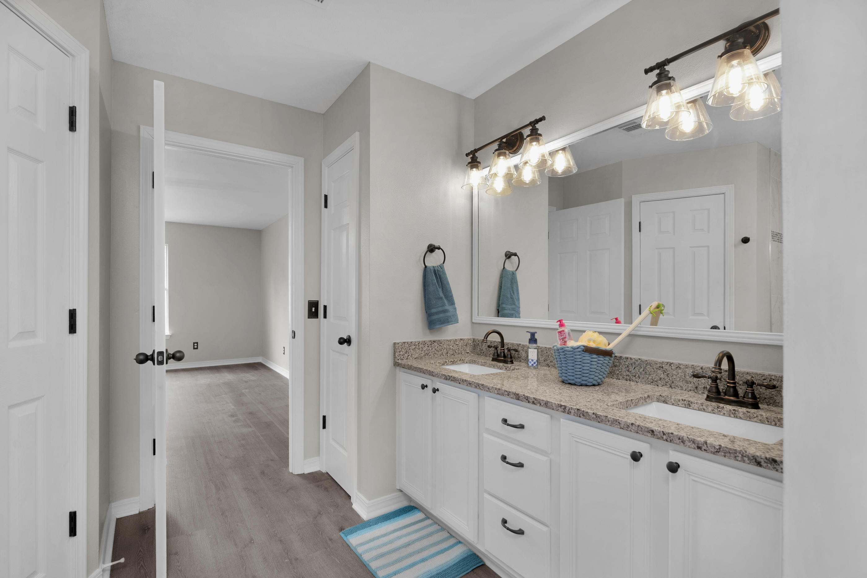 MARION MANOR - Residential