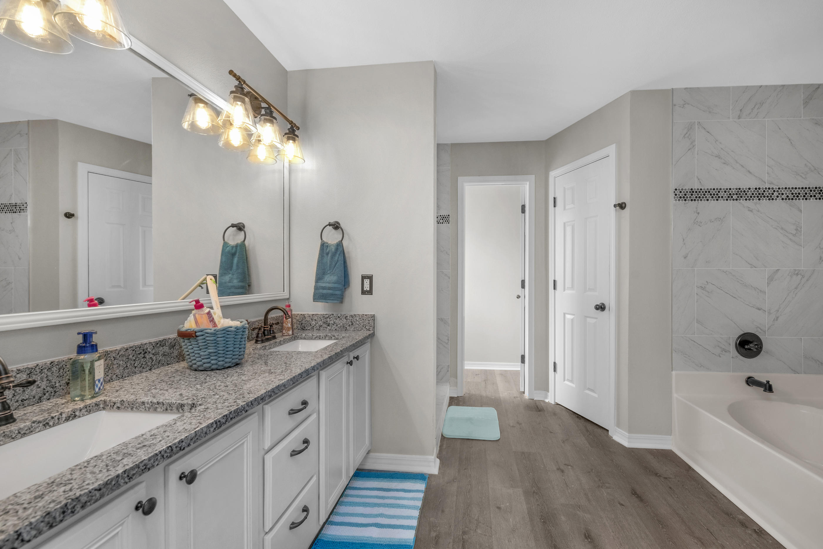 MARION MANOR - Residential