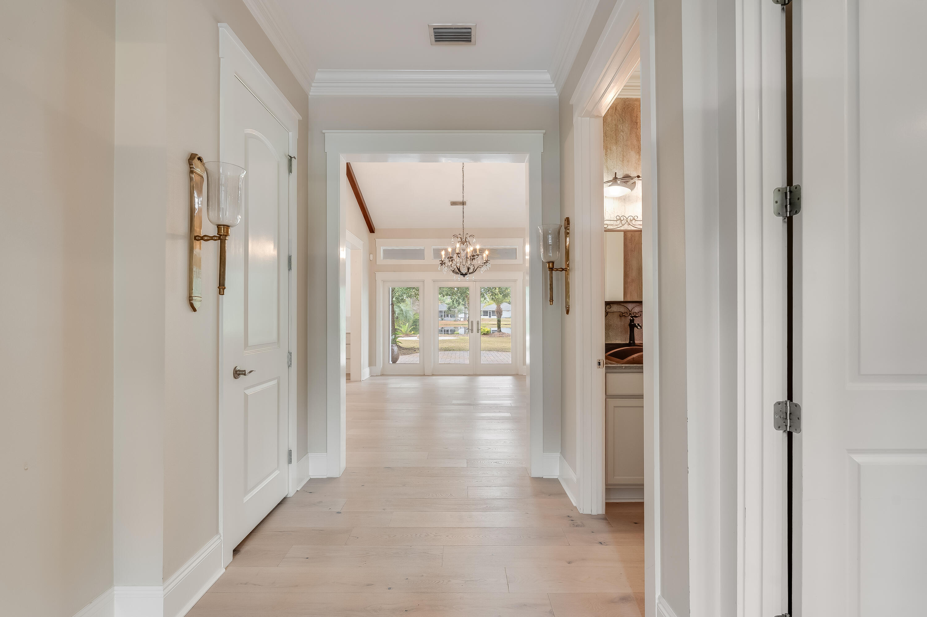 WOODLAND BAYOU ESTATES - Residential