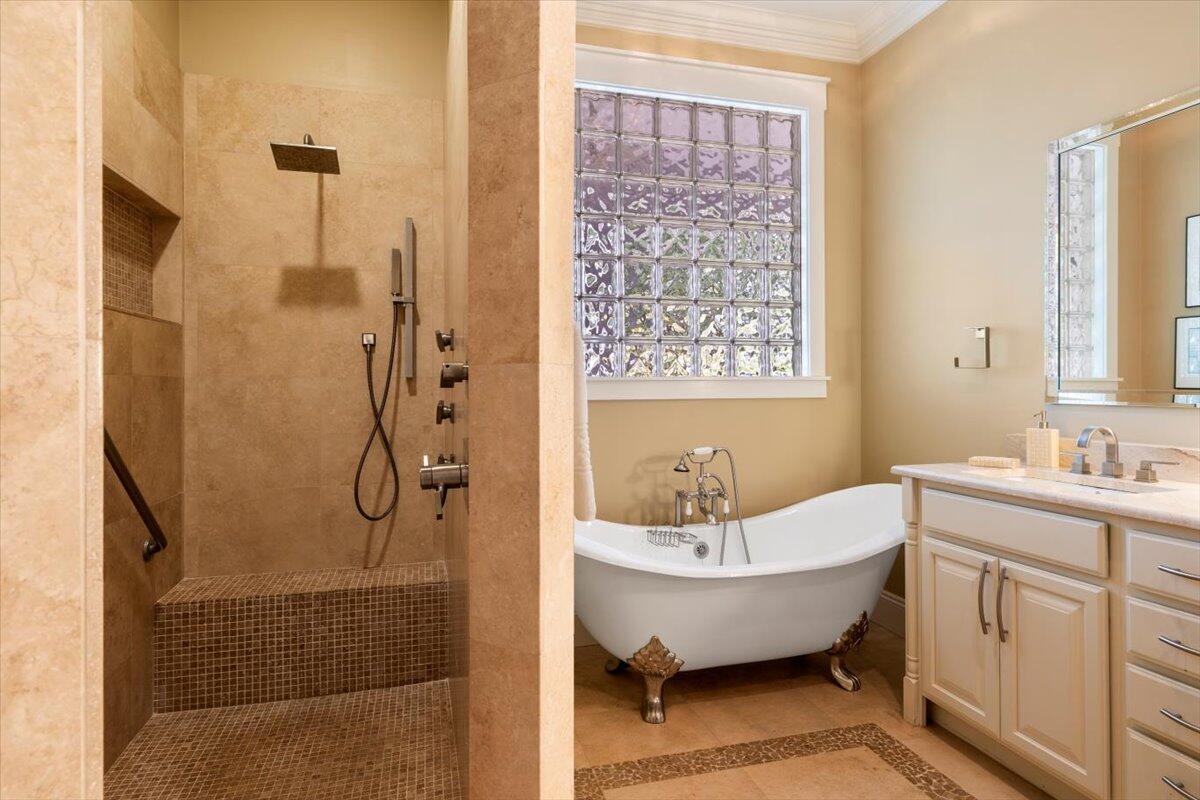 WOODLAND BAYOU ESTATES - Residential