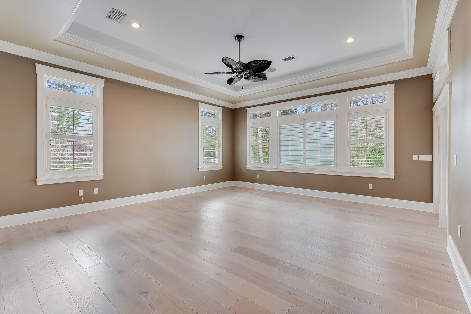 WOODLAND BAYOU ESTATES - Residential