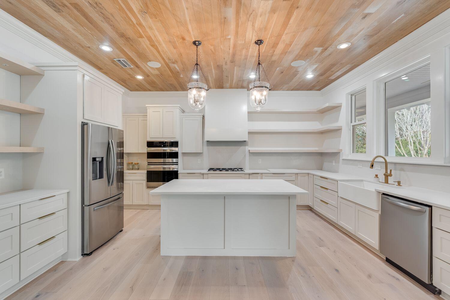 WOODLAND BAYOU ESTATES - Residential