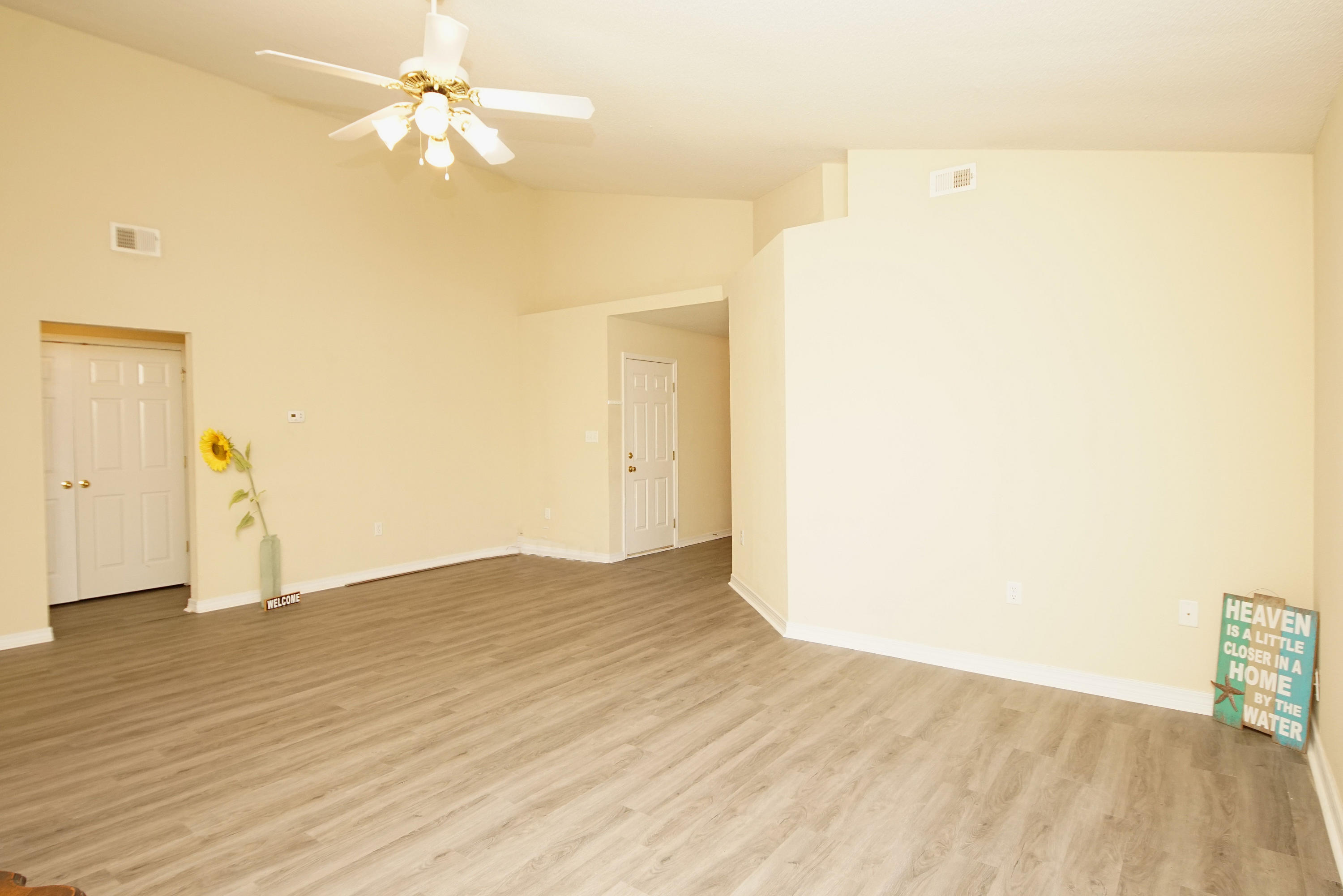 MARSH HARBOR - Residential