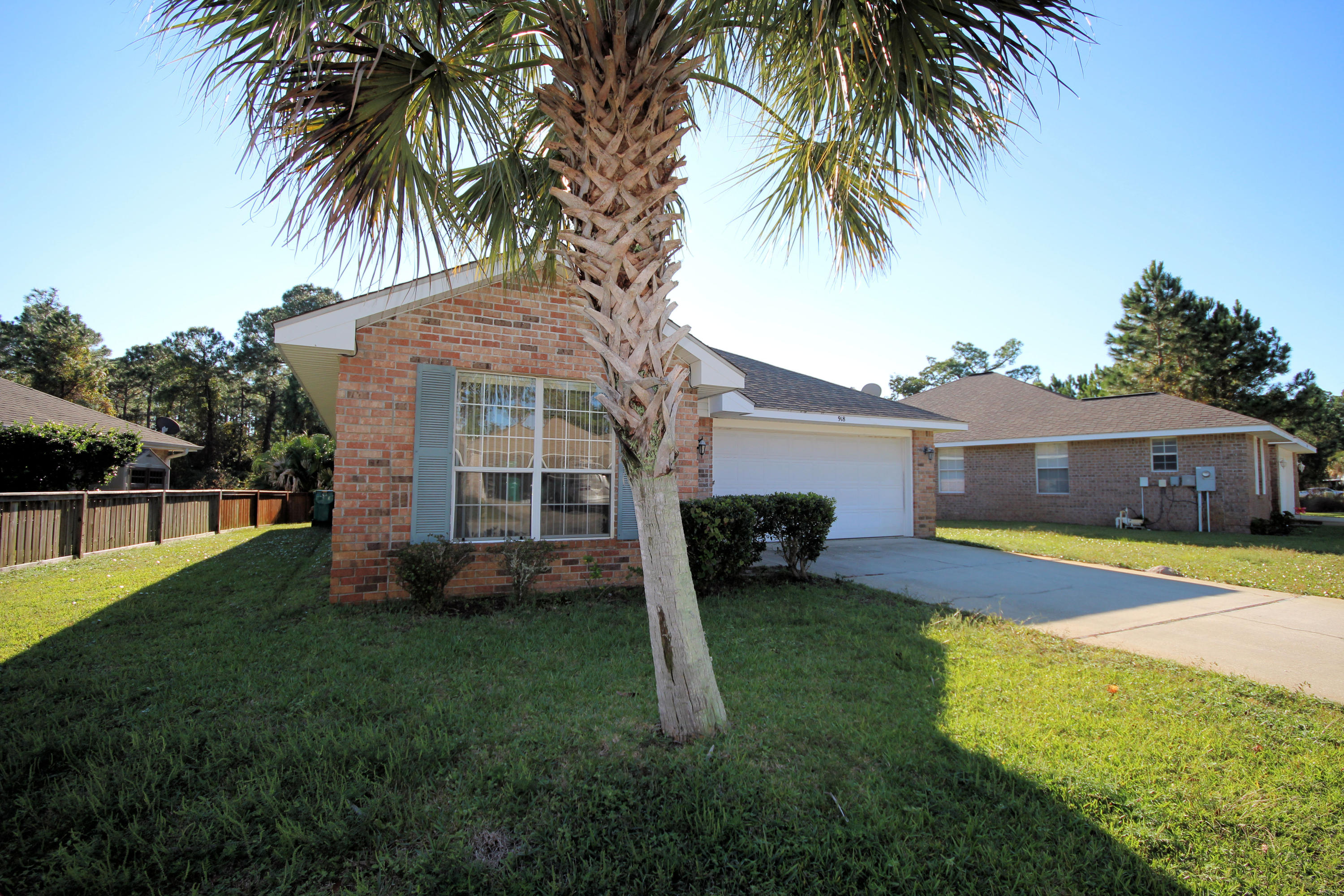 MARSH HARBOR - Residential