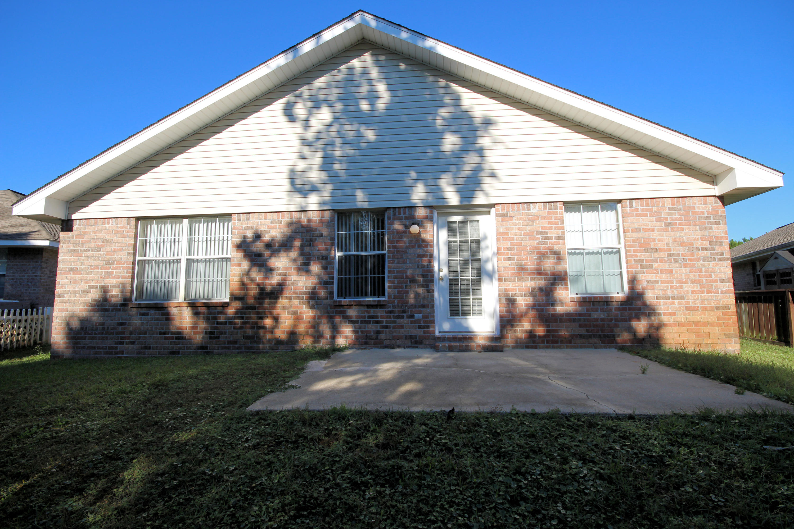 MARSH HARBOR - Residential