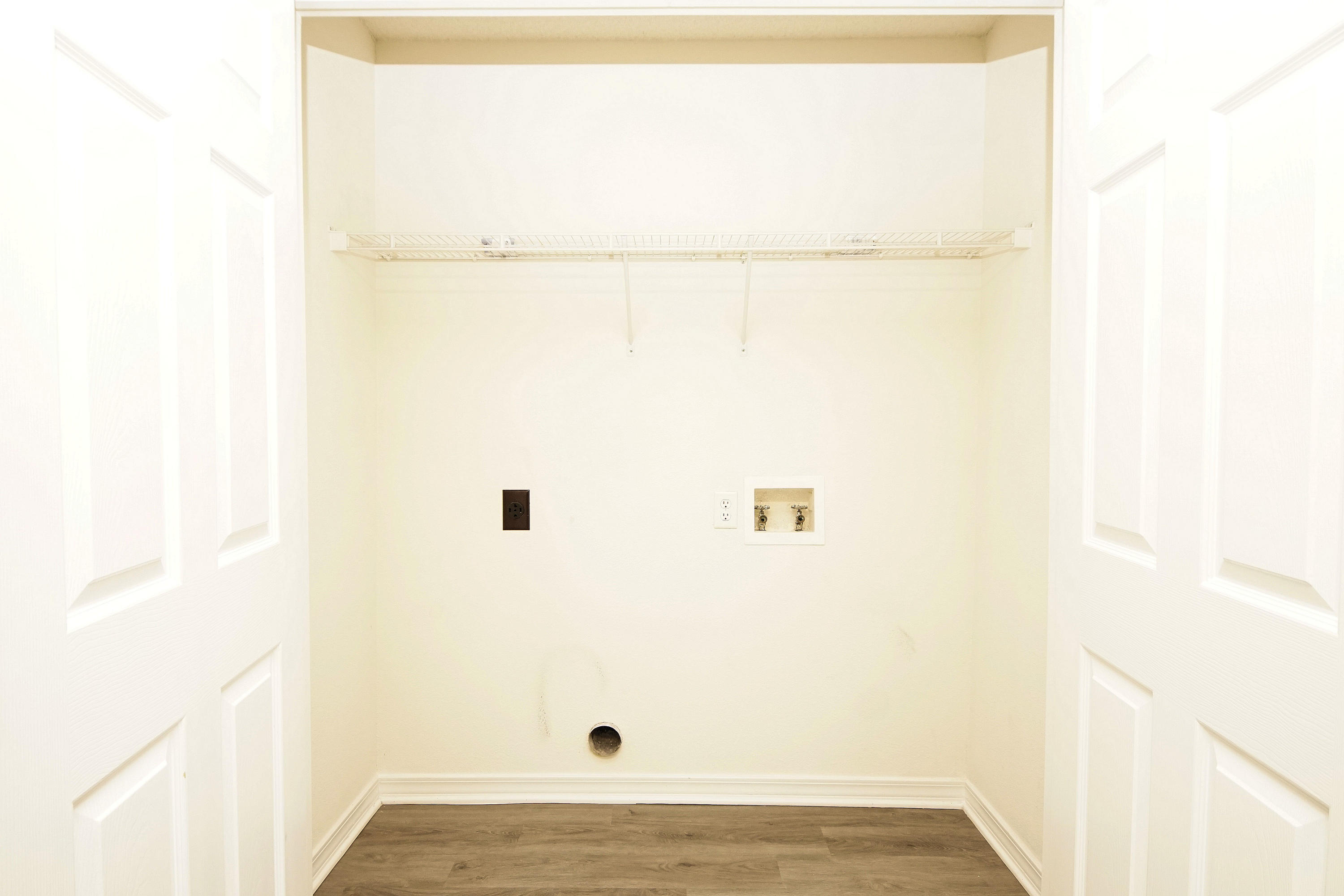 MARSH HARBOR - Residential