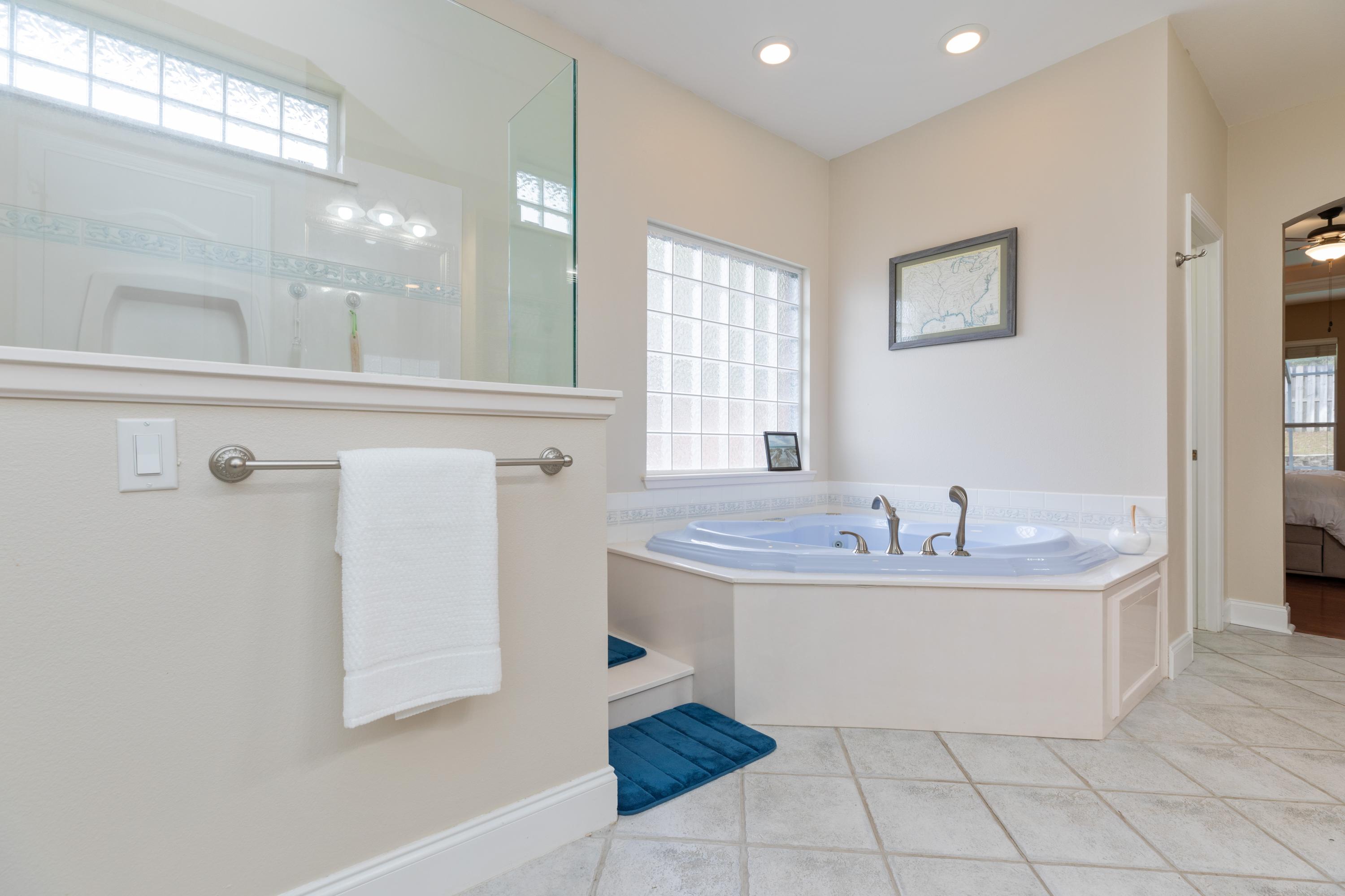 RIVERSIDE NORTH - Residential