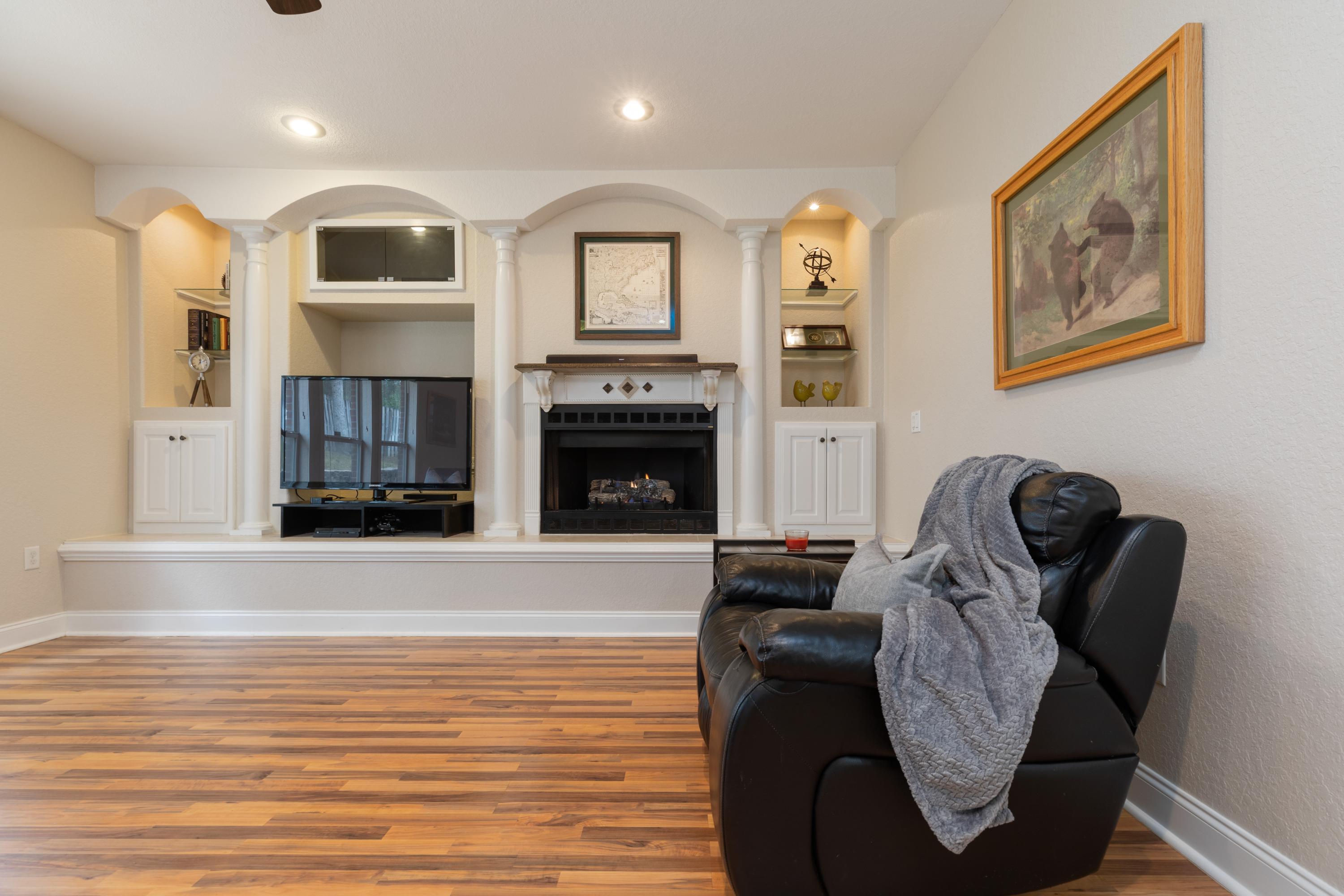 RIVERSIDE NORTH - Residential