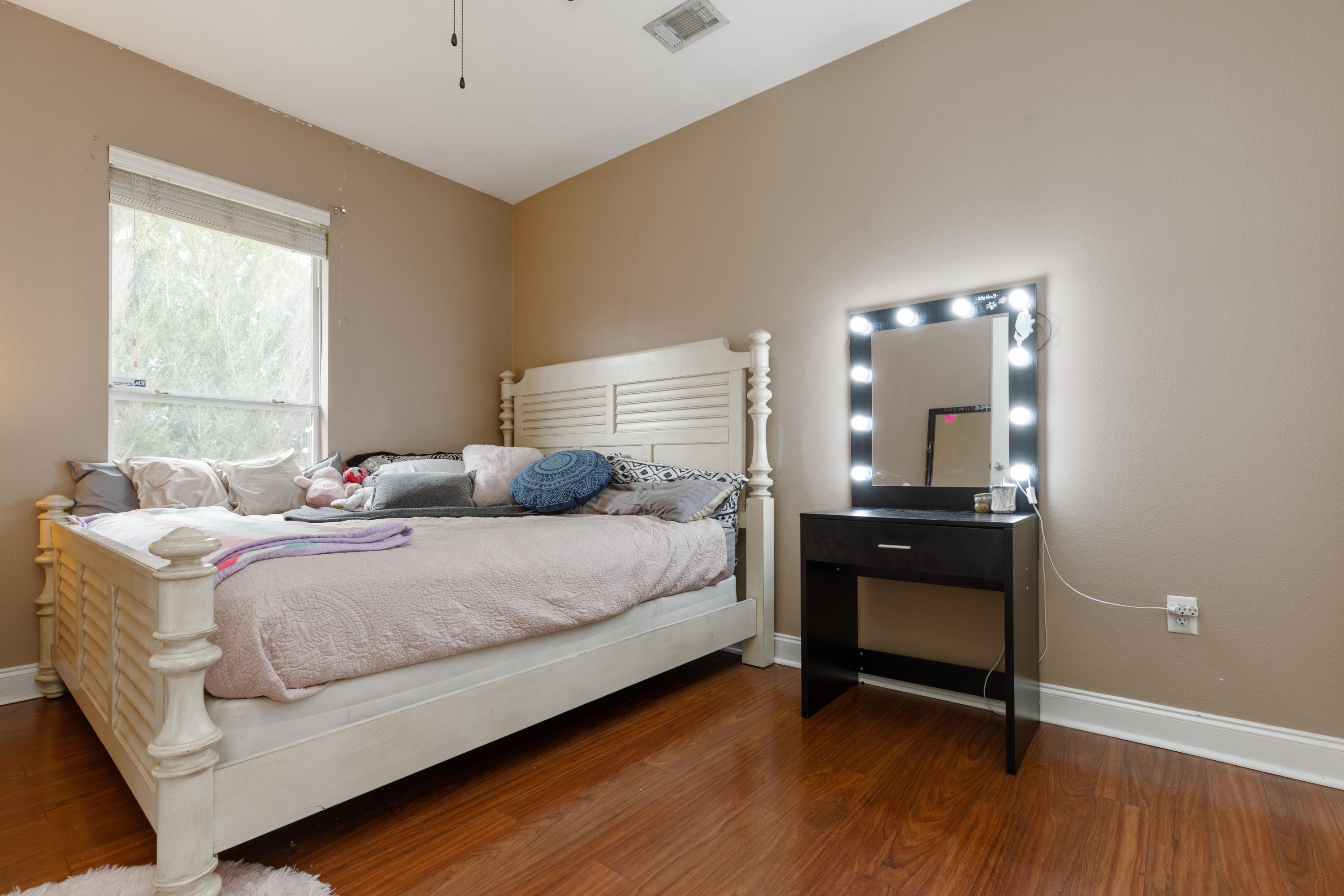 RIVERSIDE NORTH - Residential