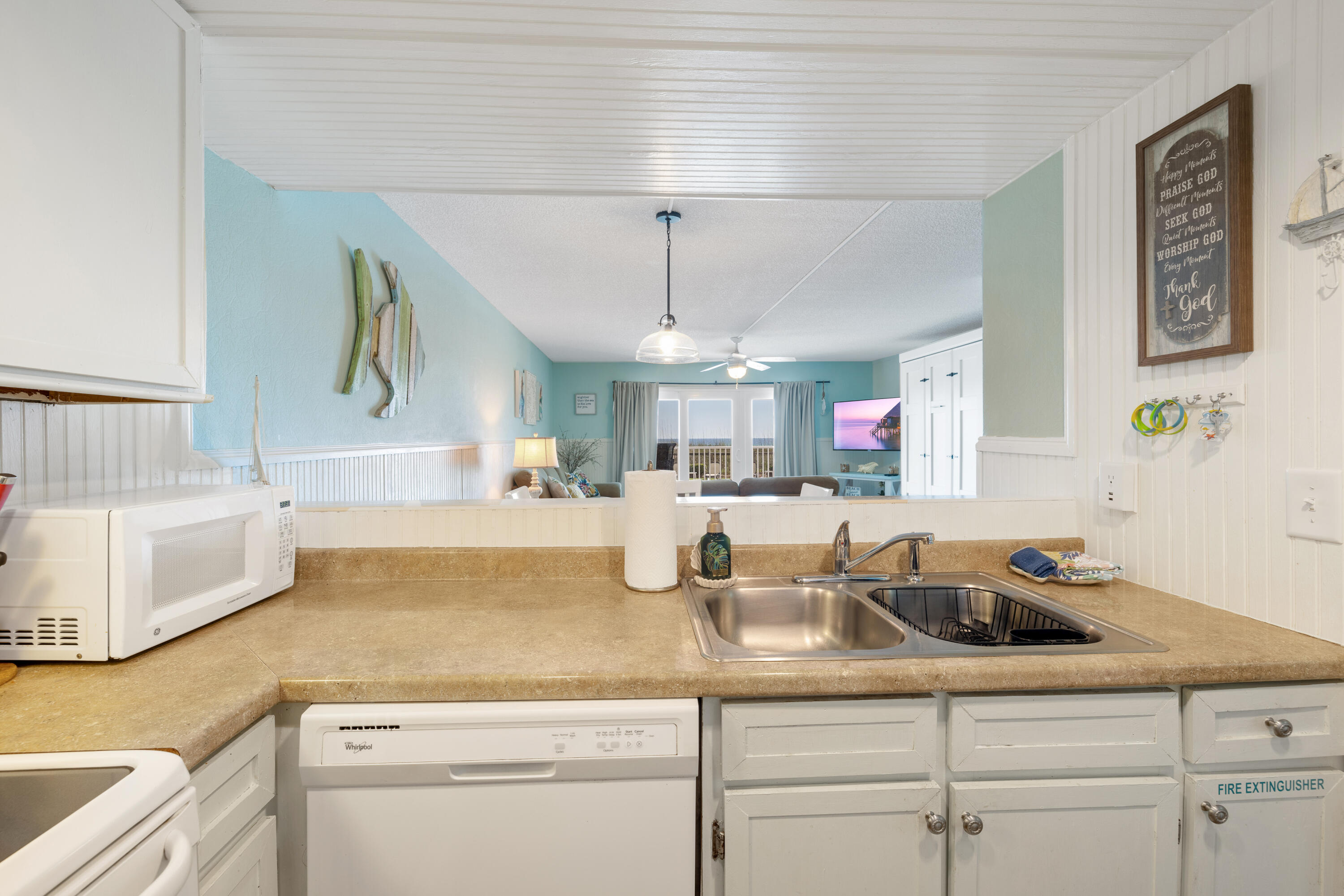 MARINER WEST CONDO - Residential