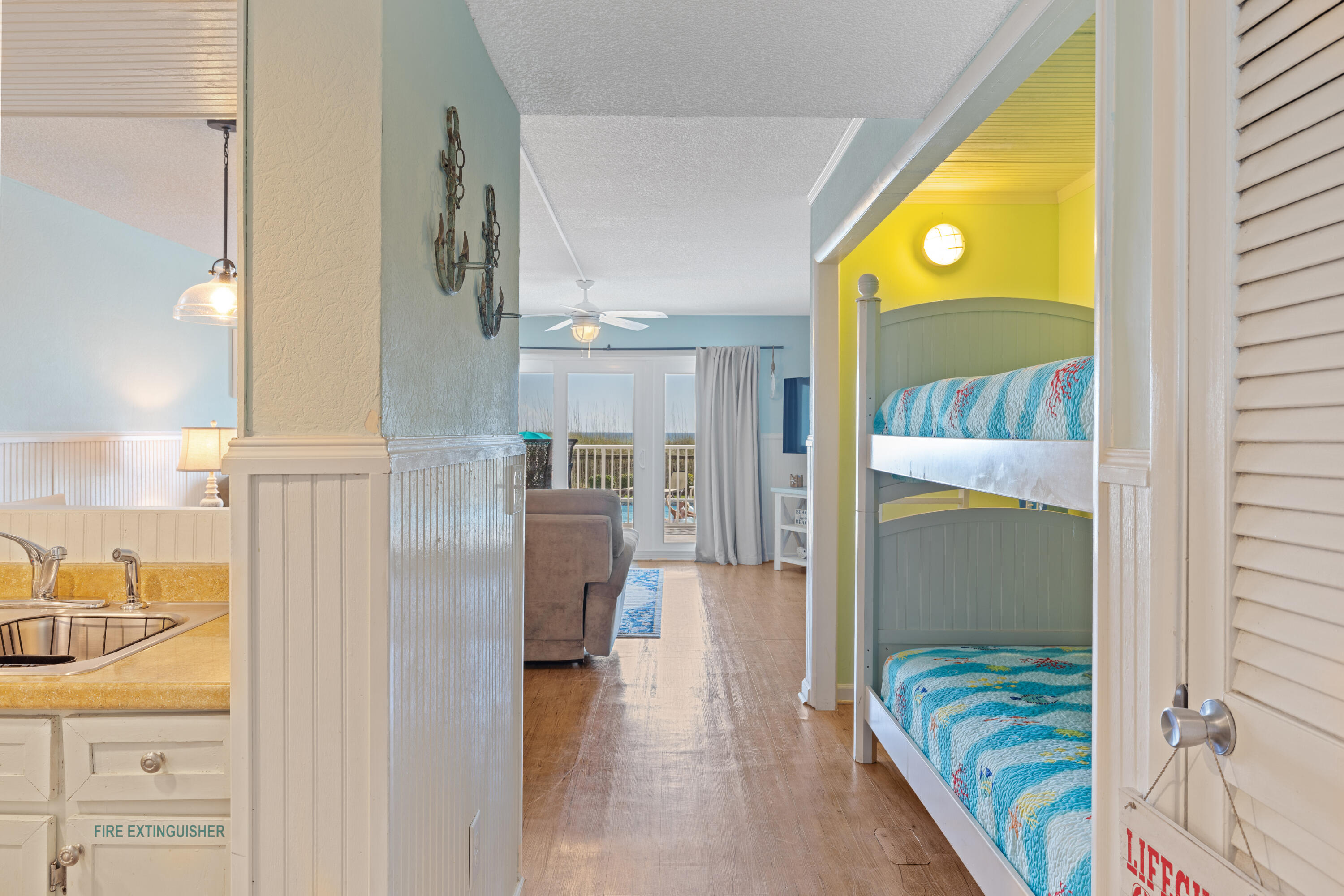 MARINER WEST CONDO - Residential