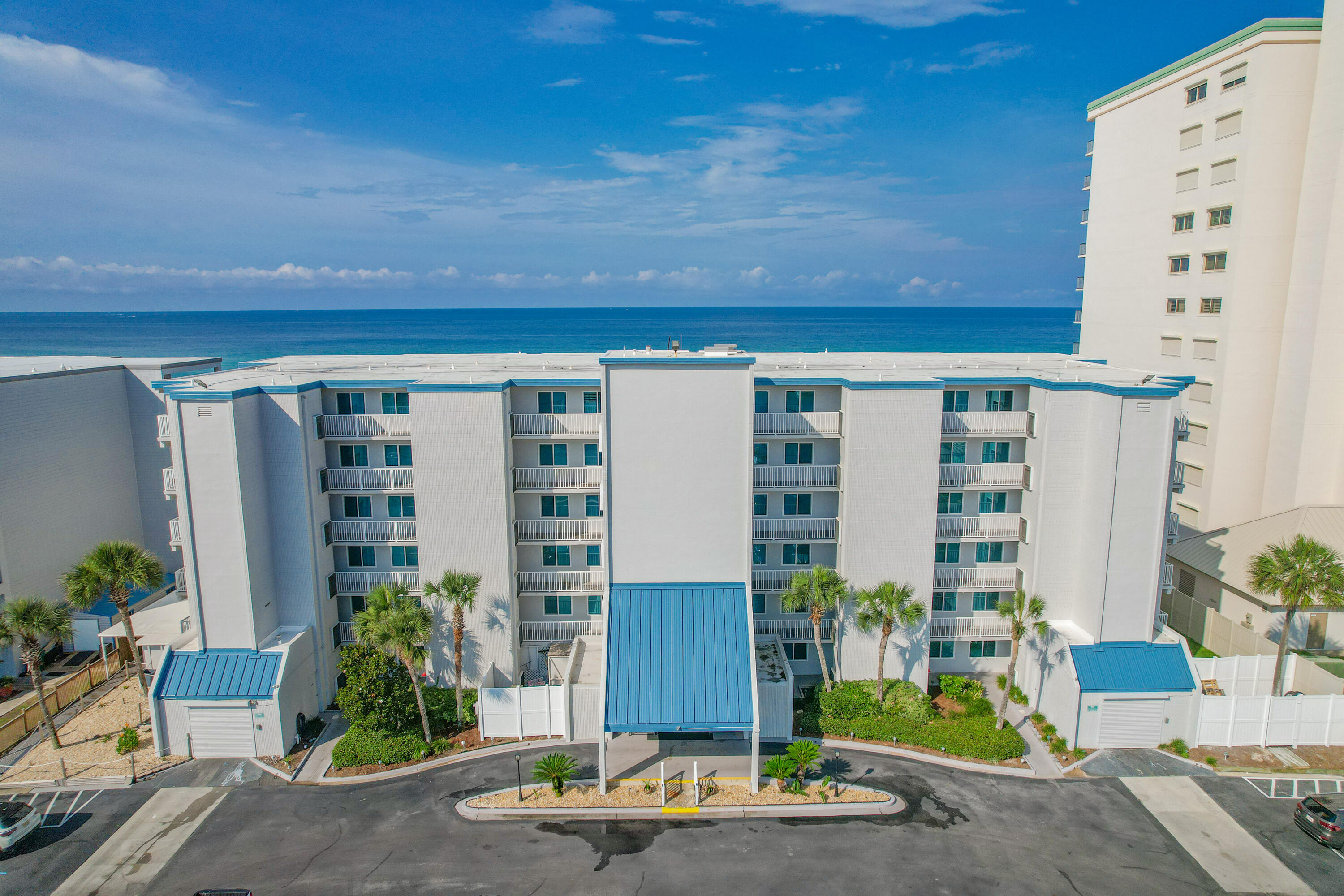 MARINER WEST CONDO - Residential