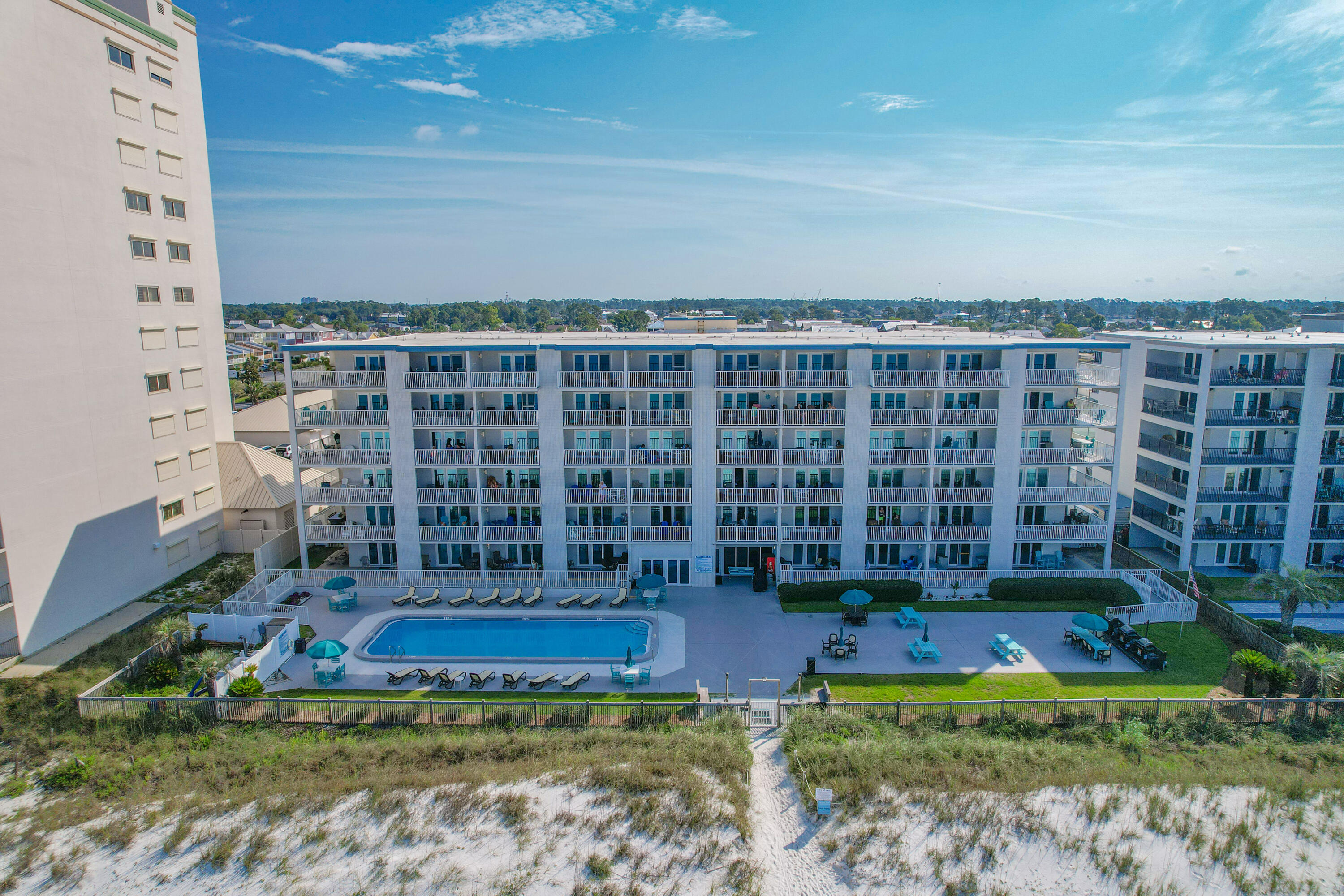MARINER WEST CONDO - Residential