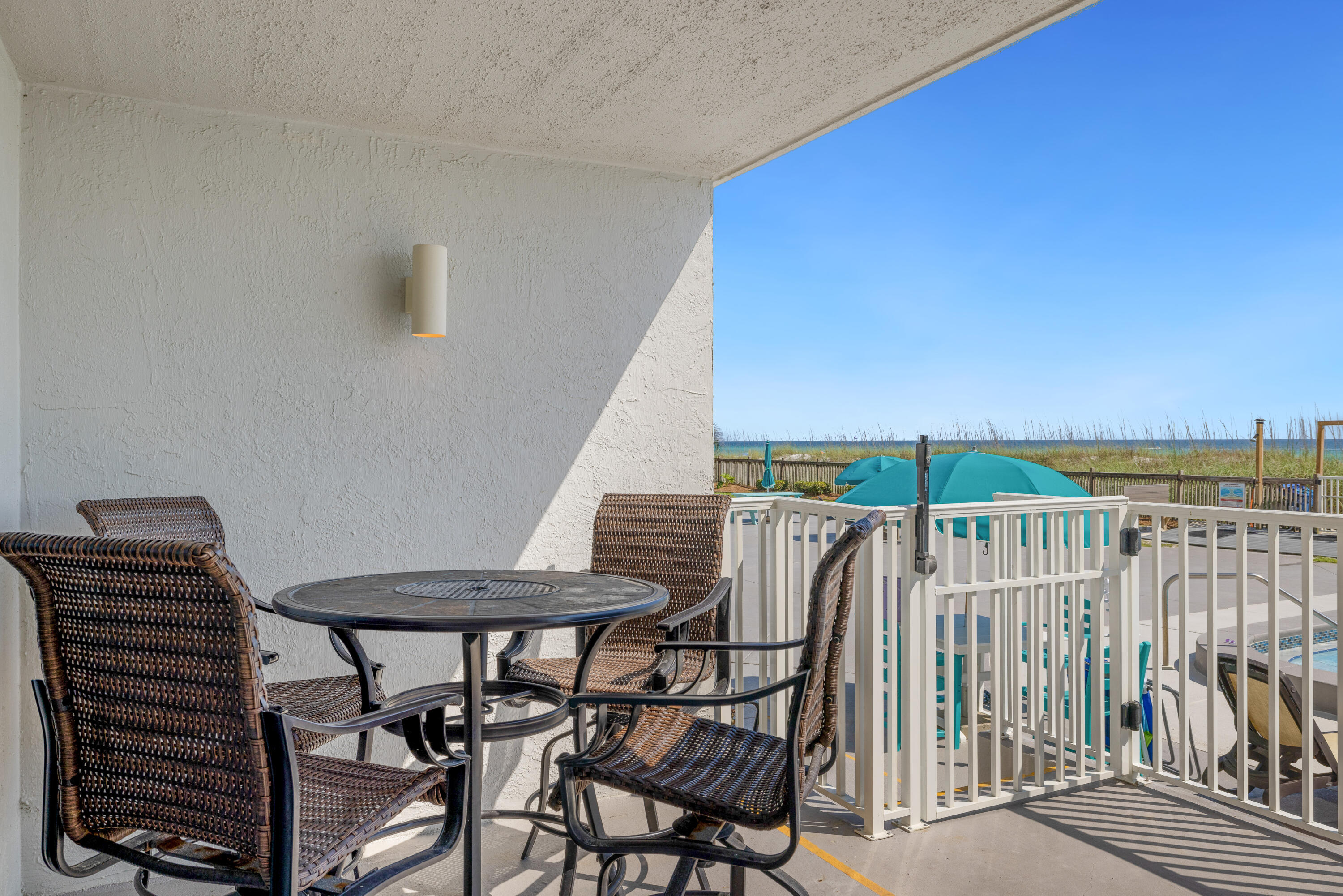 MARINER WEST CONDO - Residential