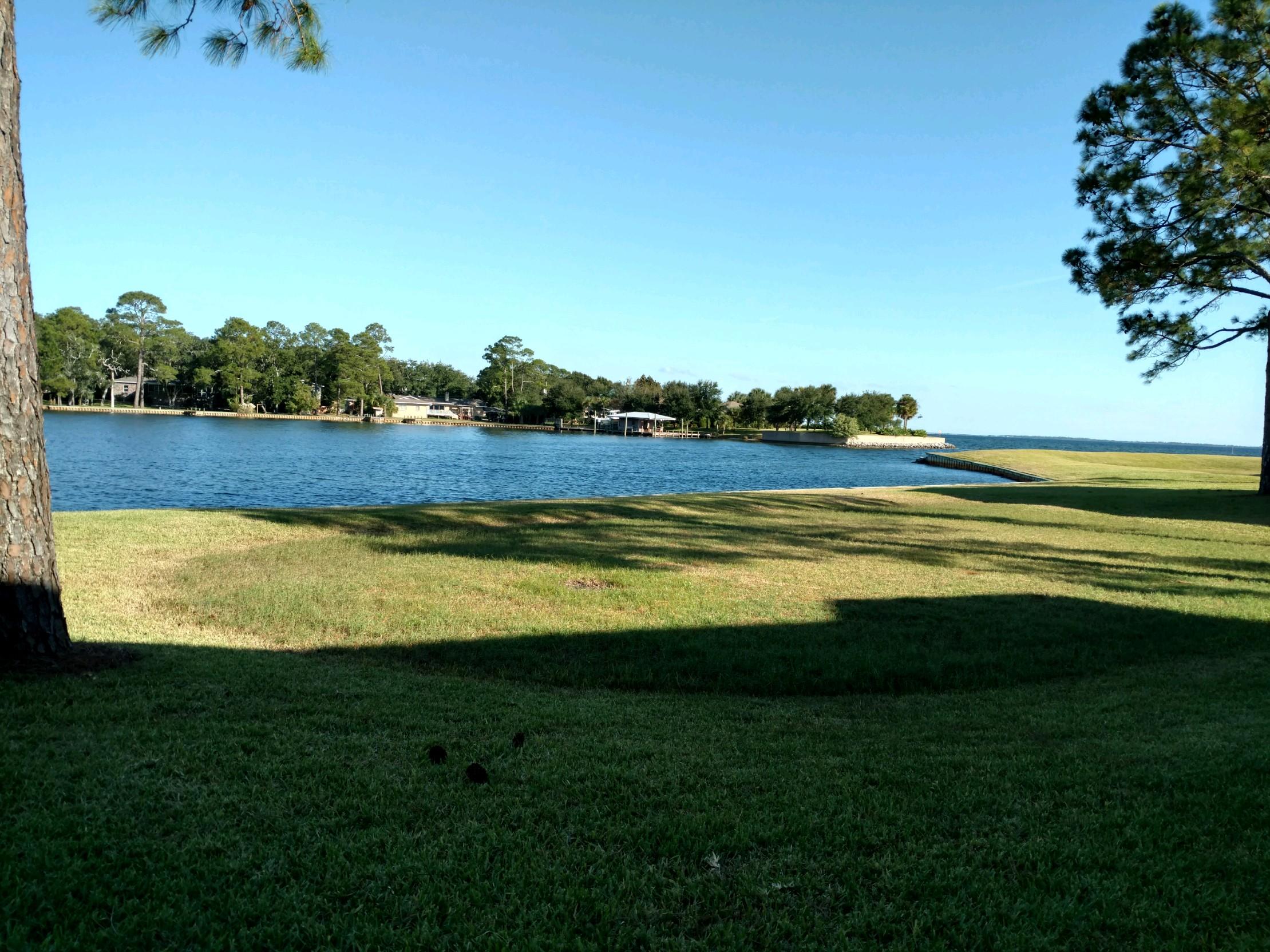 FINISTERRA CONDO - Residential