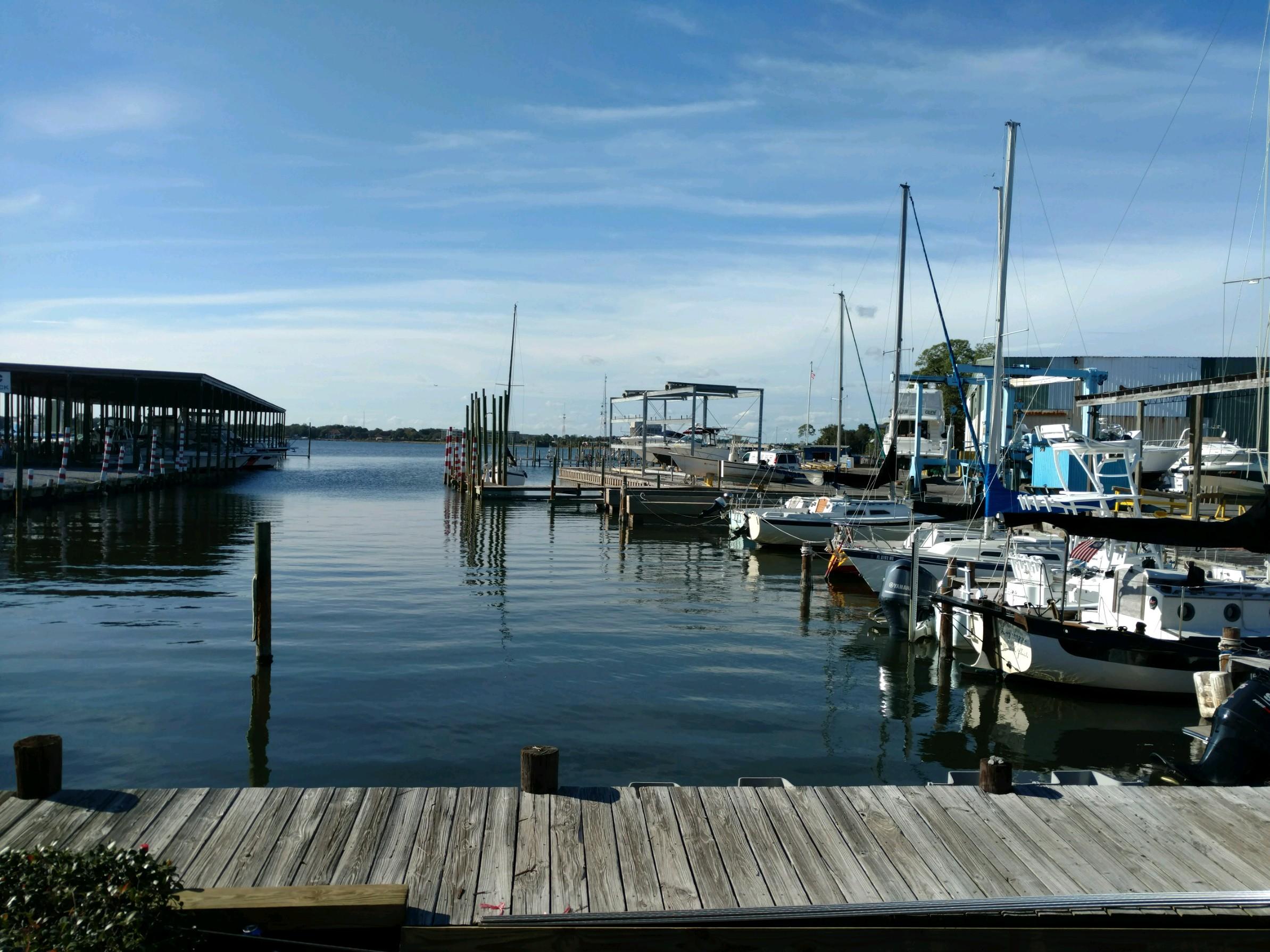 FINISTERRA CONDO - Residential