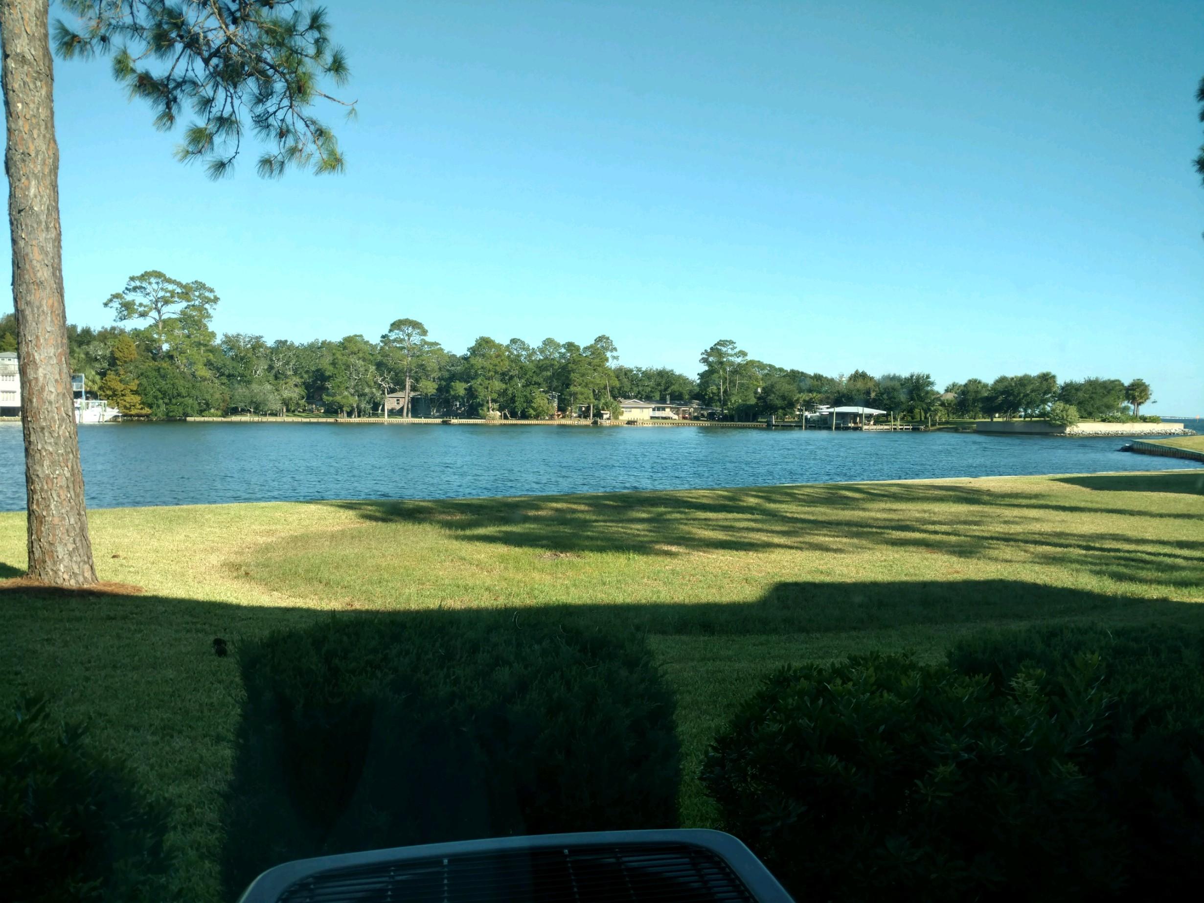 FINISTERRA CONDO - Residential