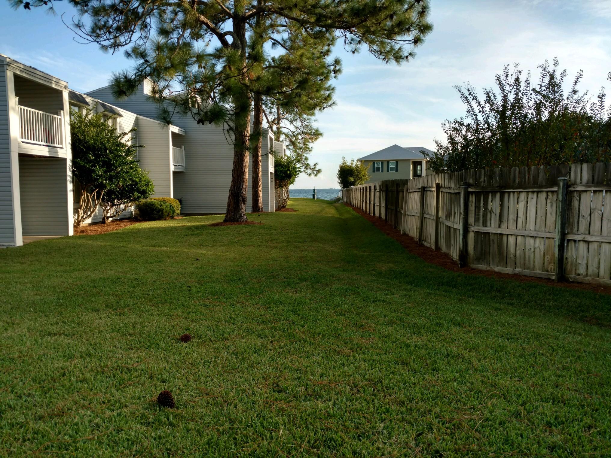 FINISTERRA CONDO - Residential