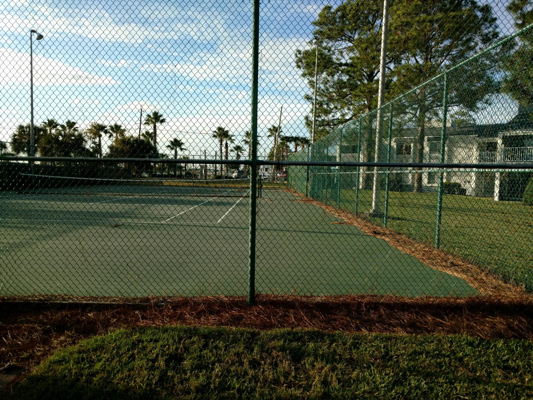 FINISTERRA CONDO - Residential