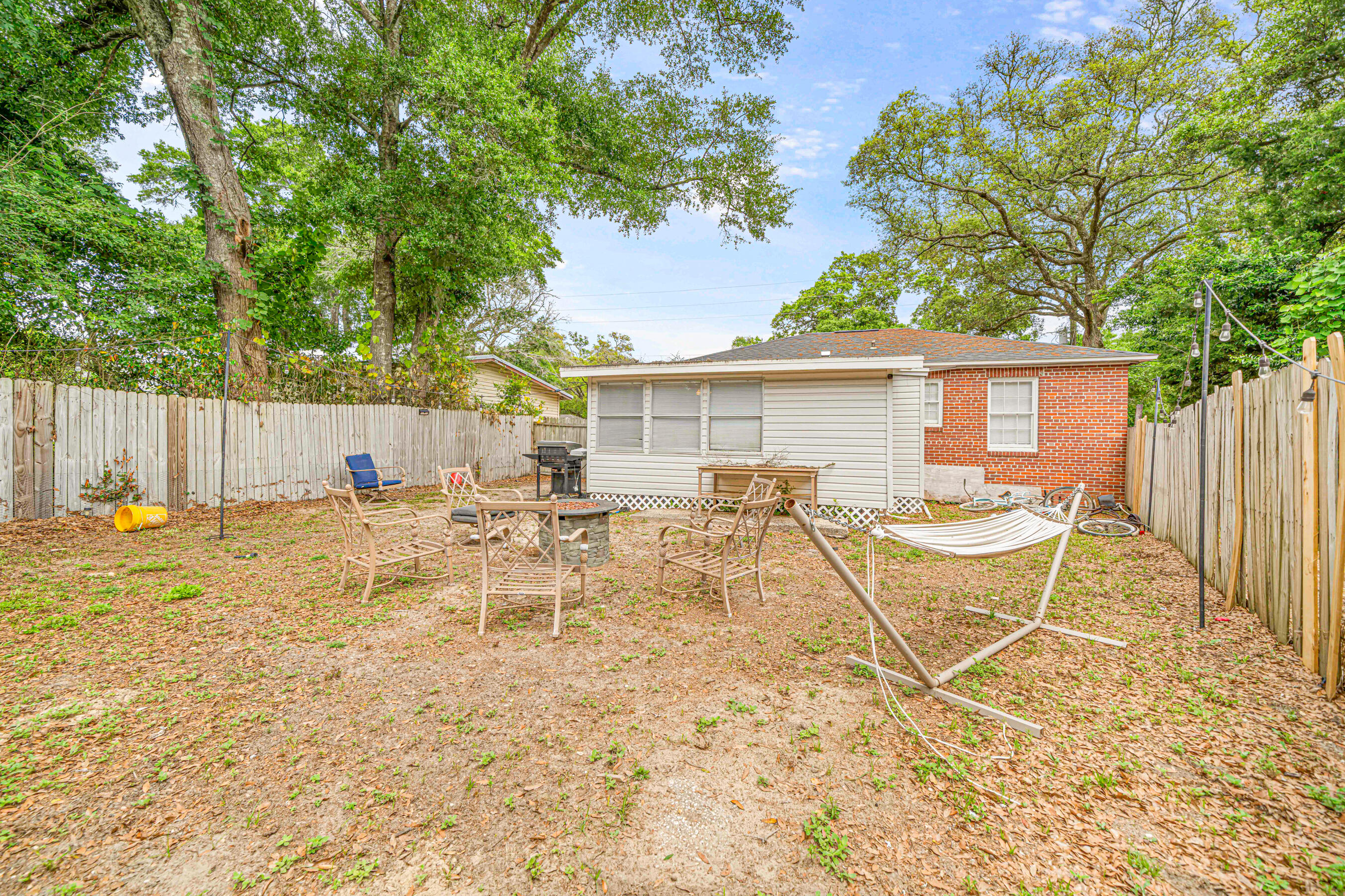 NAVY POINT - Residential