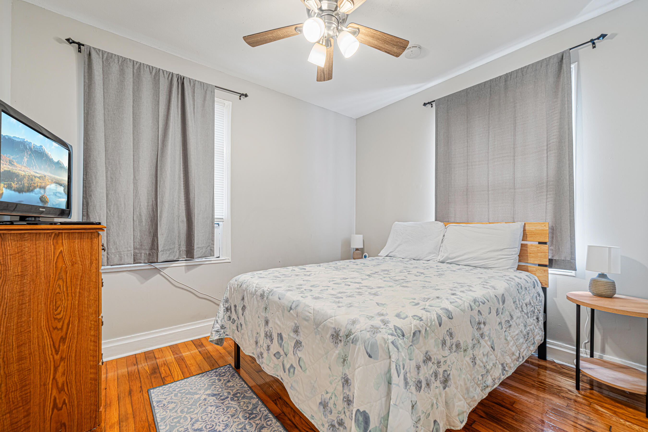 NAVY POINT - Residential