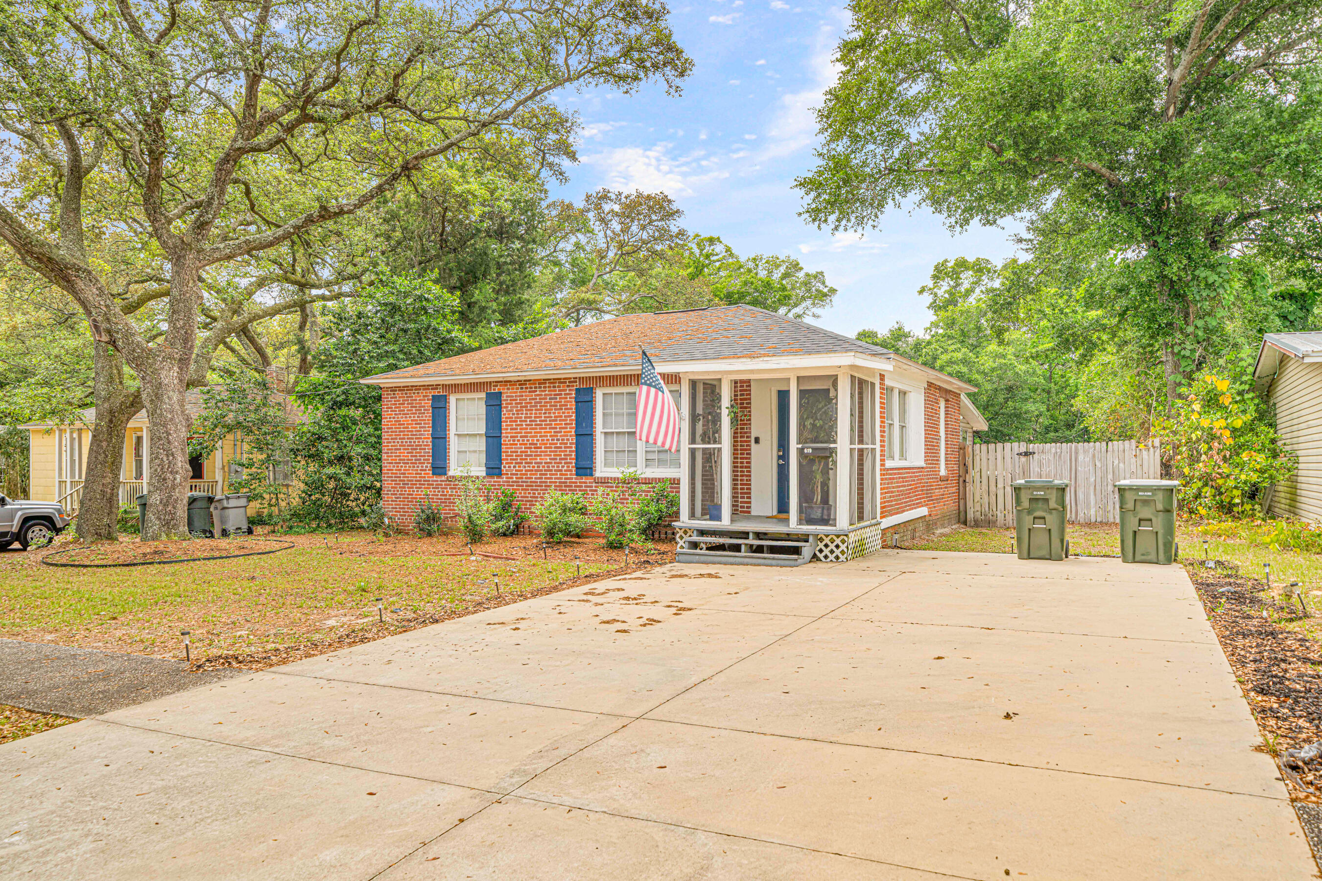 NAVY POINT - Residential
