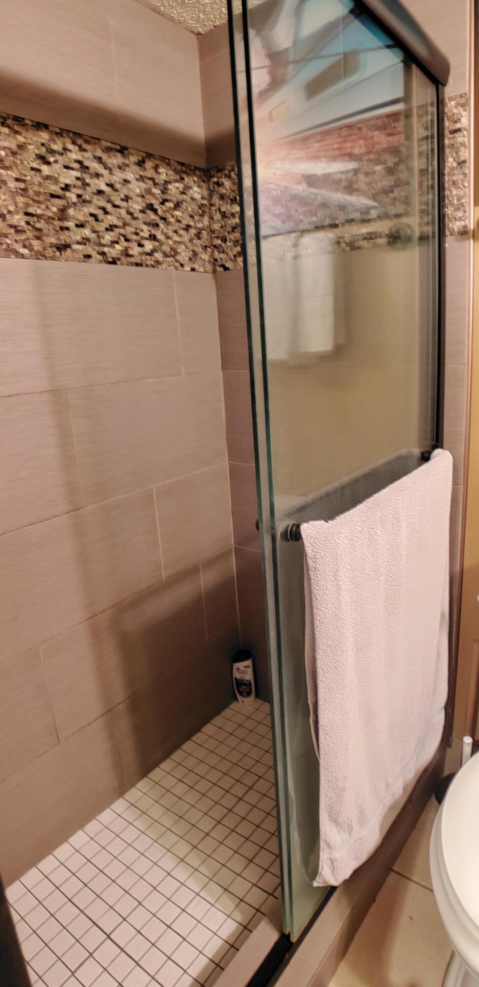 PIRATES BAY PH 1 - Residential