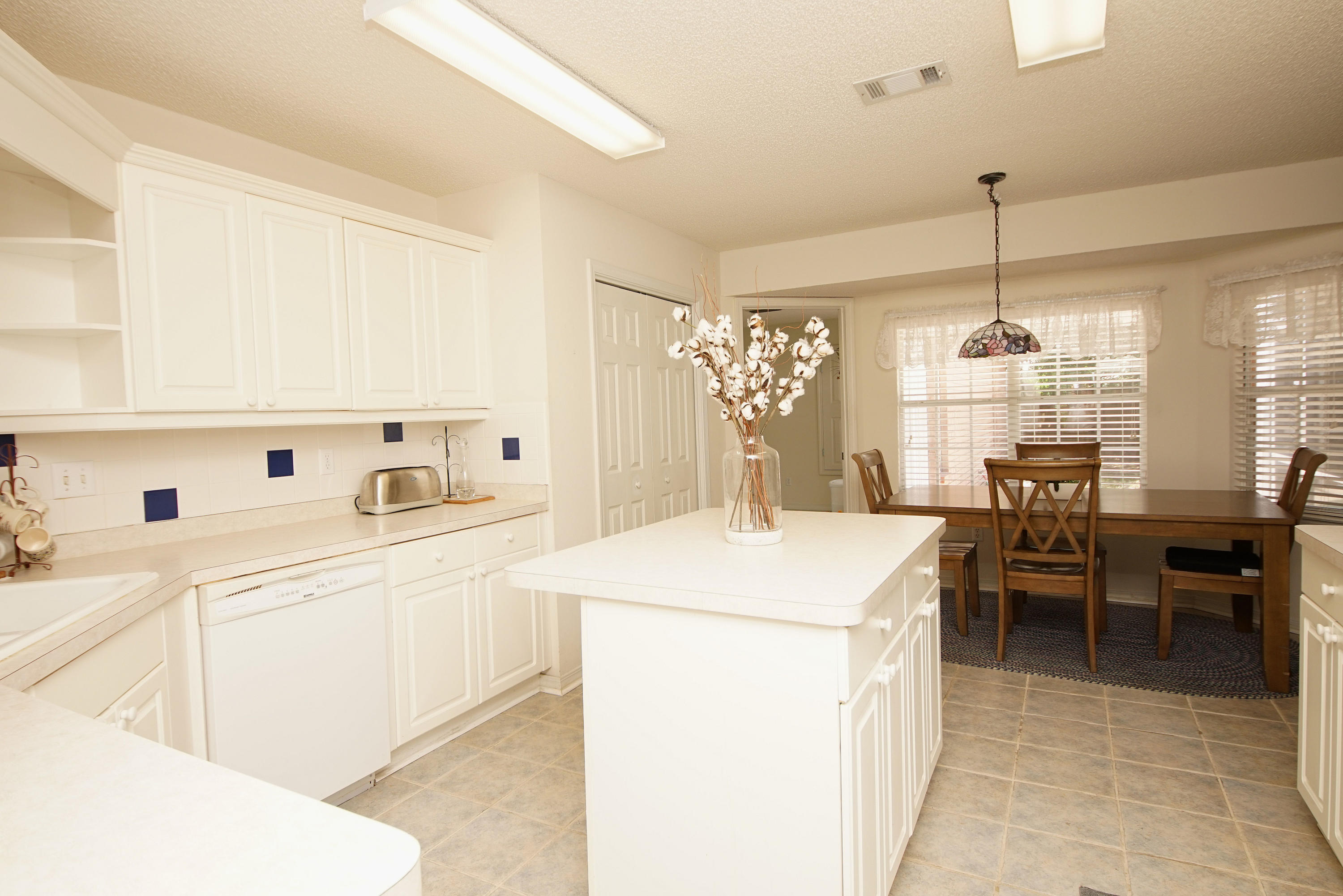 RAINTREE ESTATES - Residential