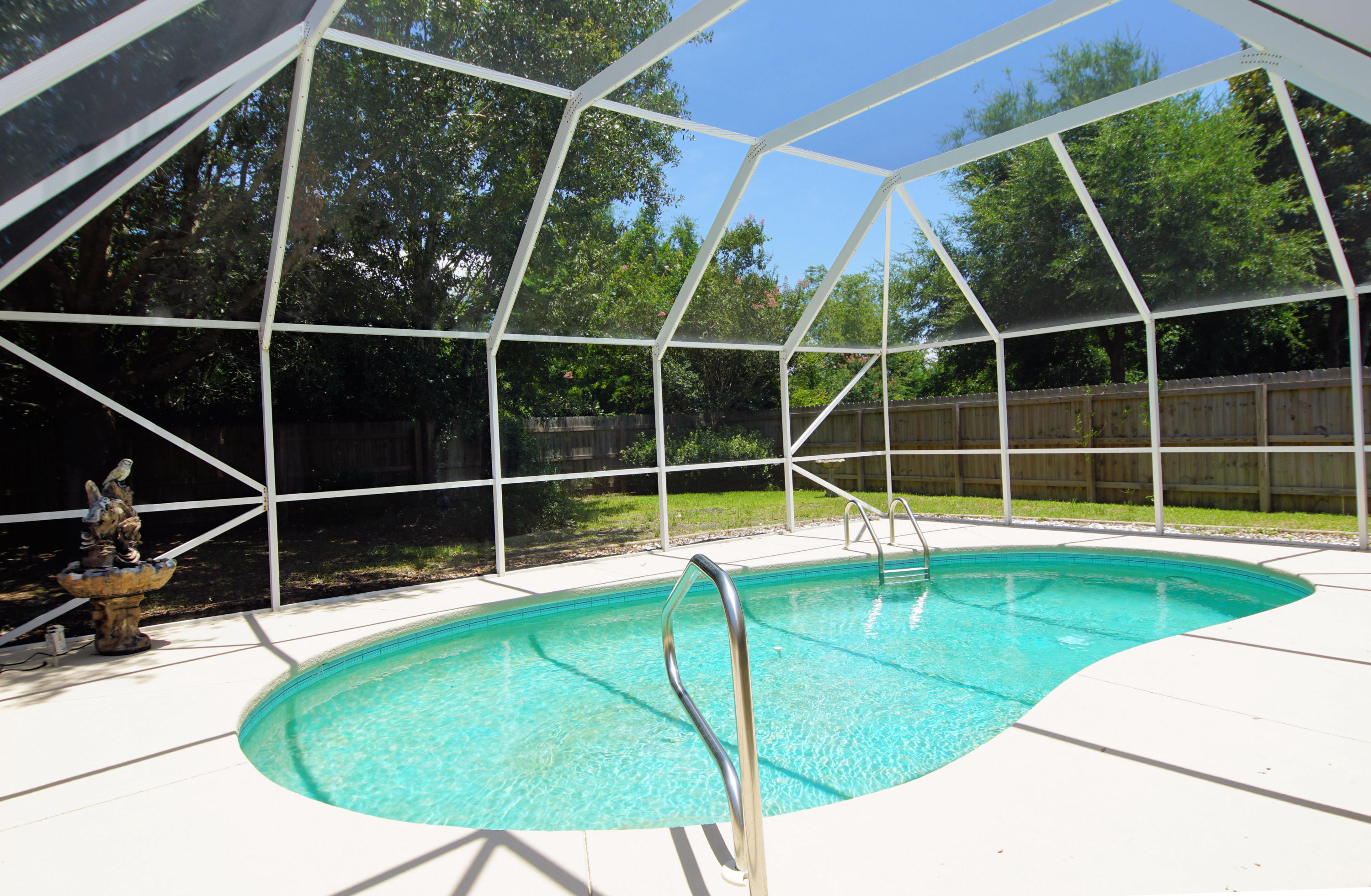 RAINTREE ESTATES - Residential