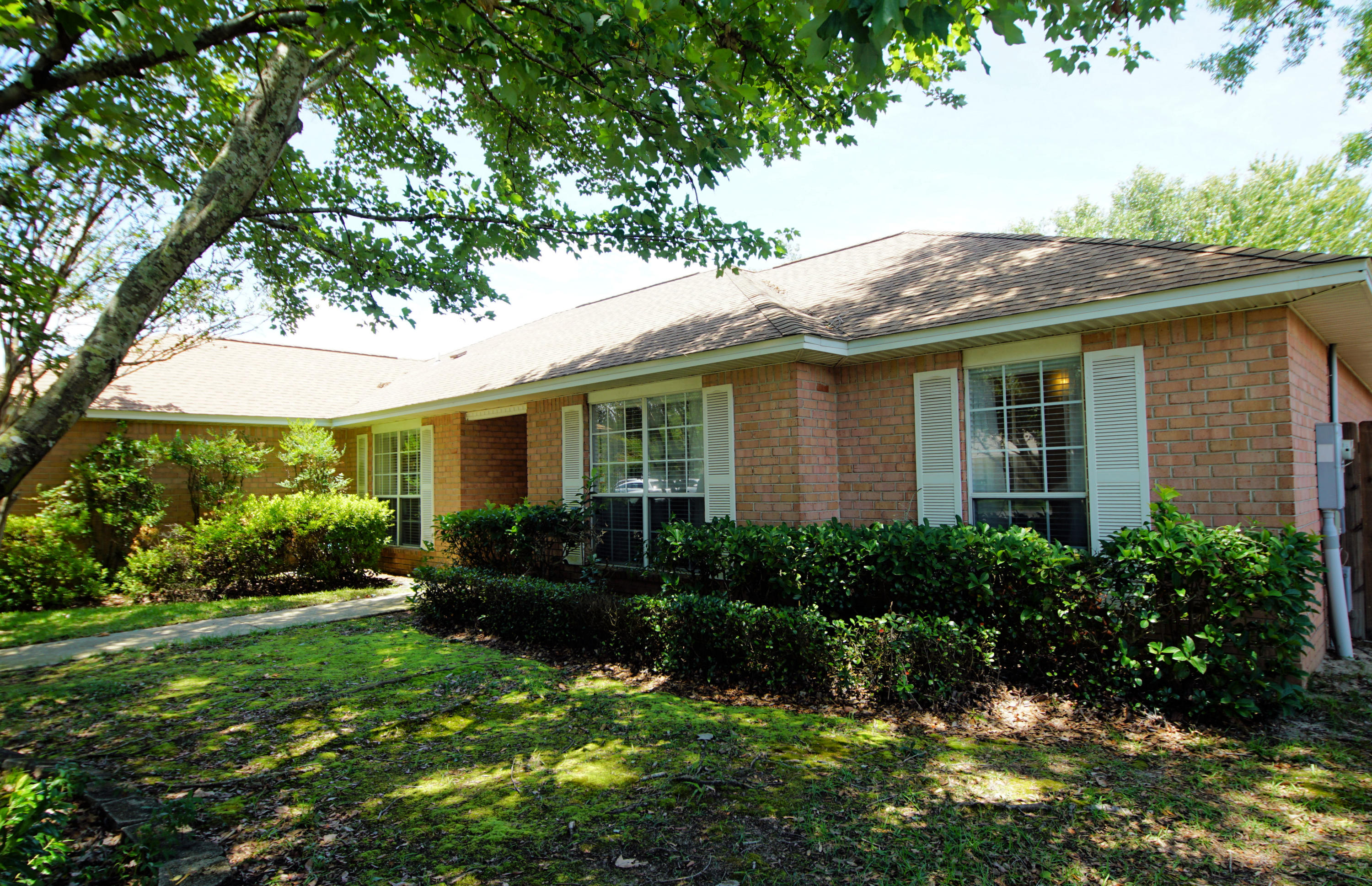 RAINTREE ESTATES - Residential