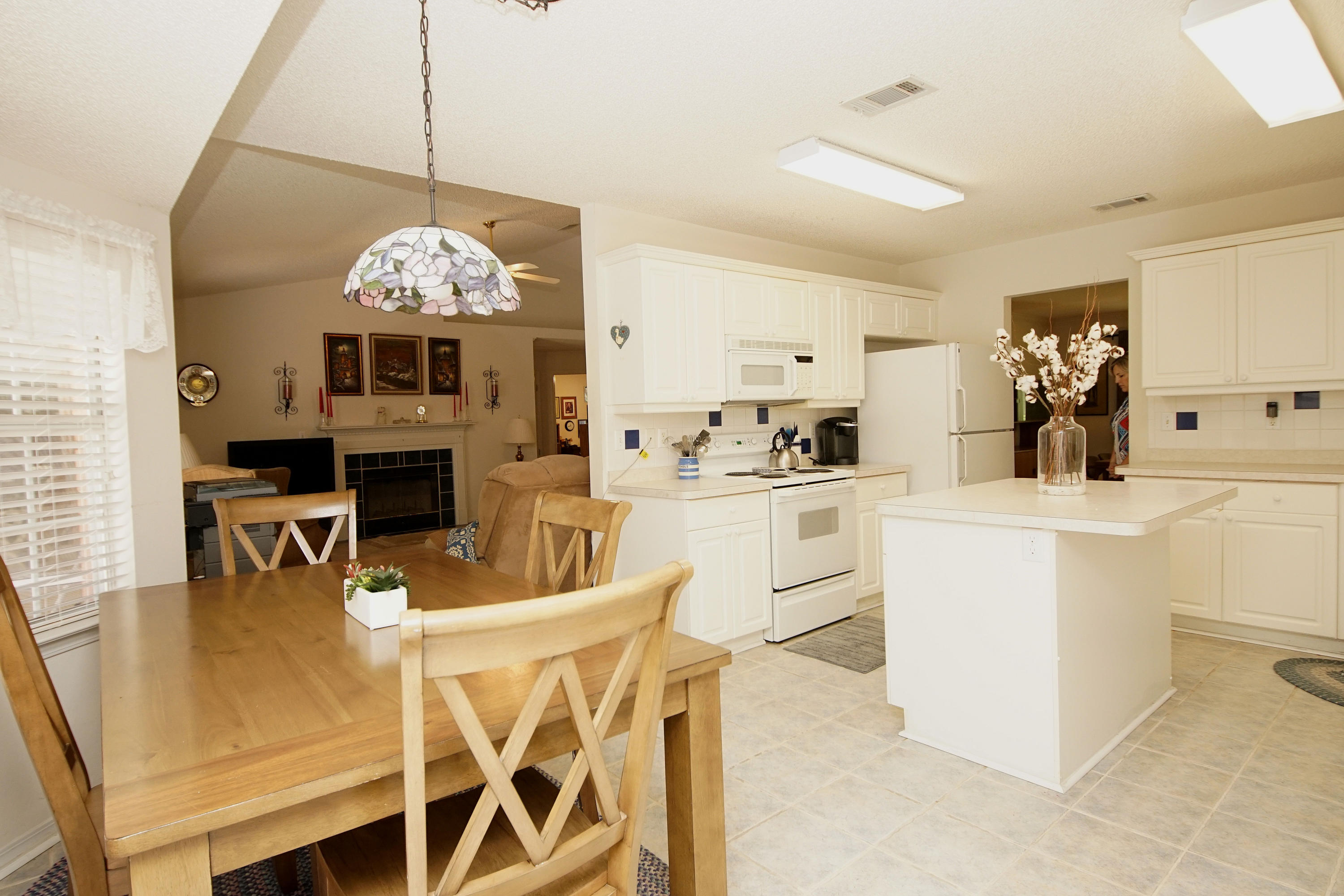 RAINTREE ESTATES - Residential