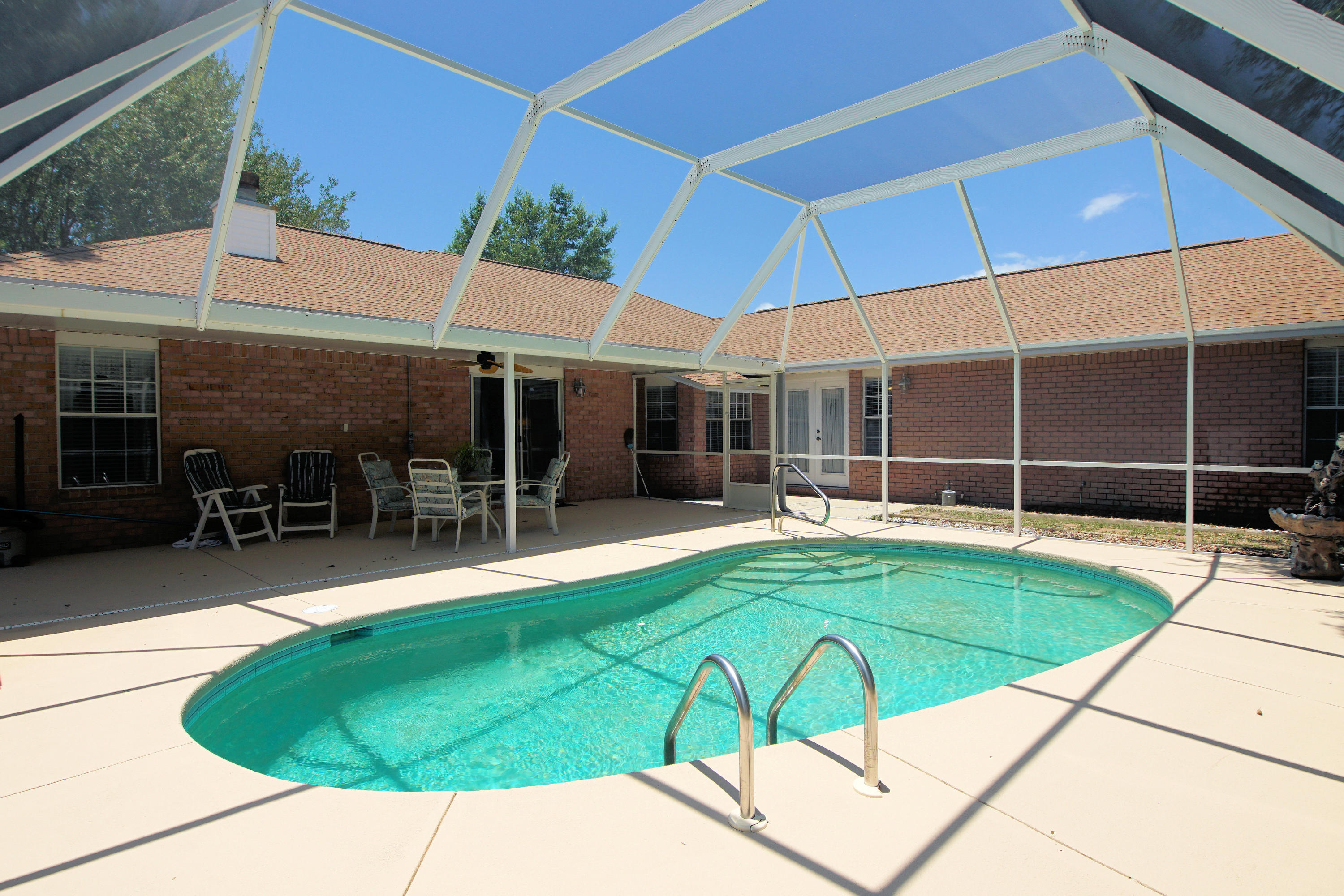 RAINTREE ESTATES - Residential