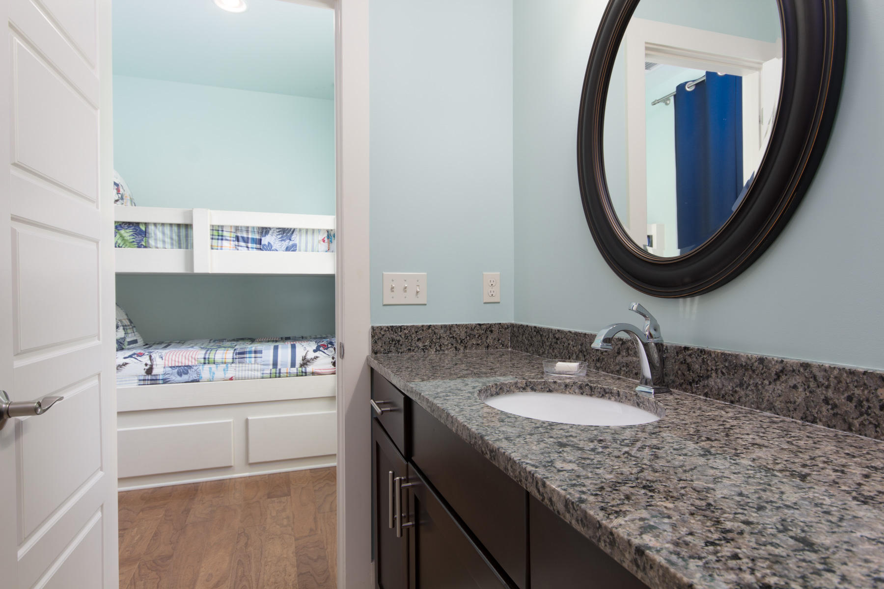 VILLA LAGO - Residential