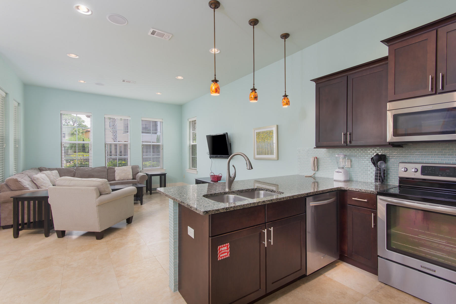 VILLA LAGO - Residential