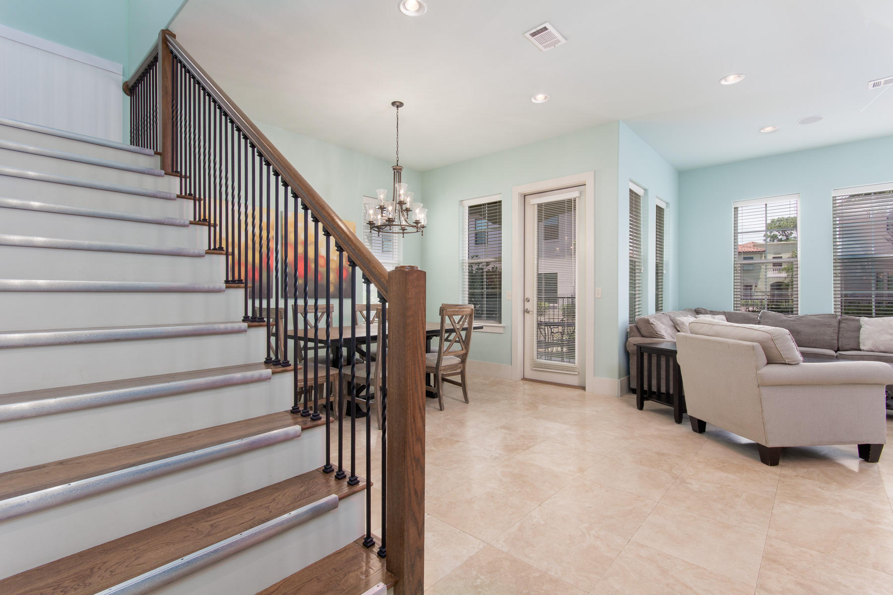 VILLA LAGO - Residential