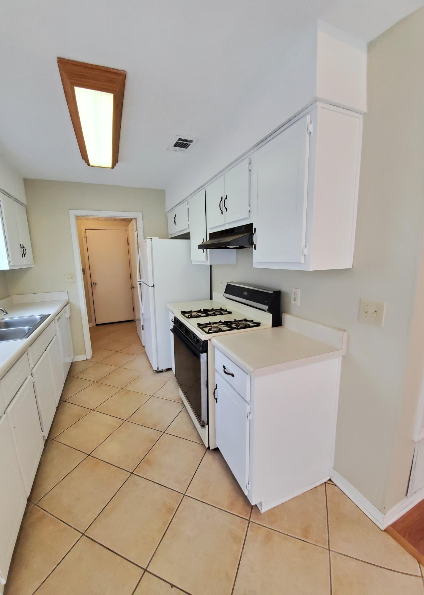 SHOAL TERRACE ESTATES - Residential