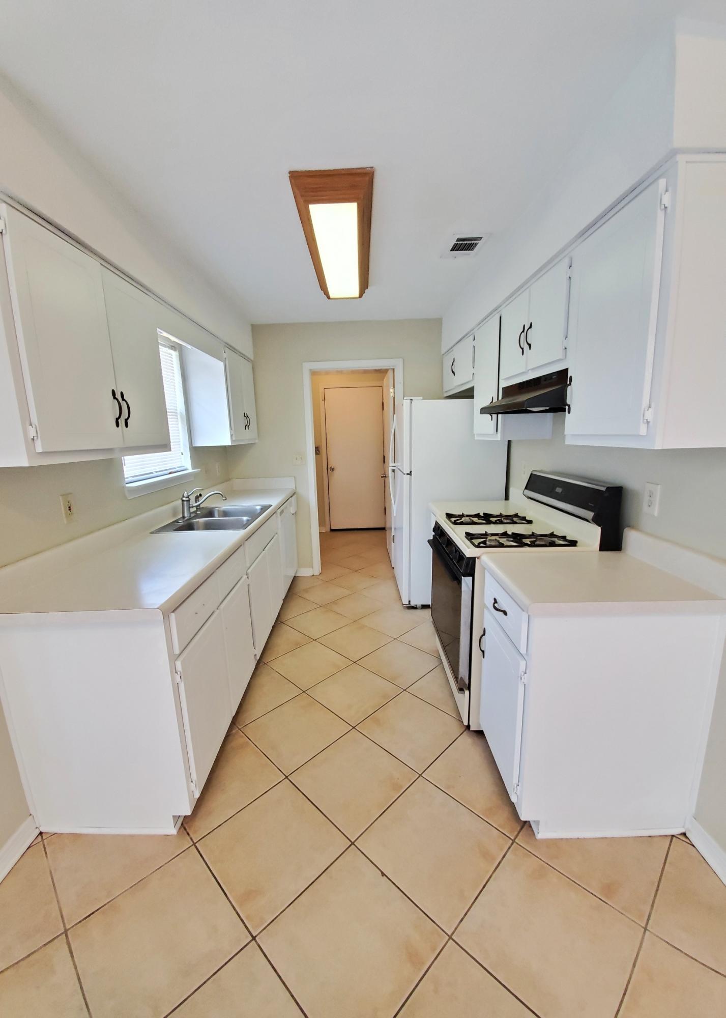 SHOAL TERRACE ESTATES - Residential