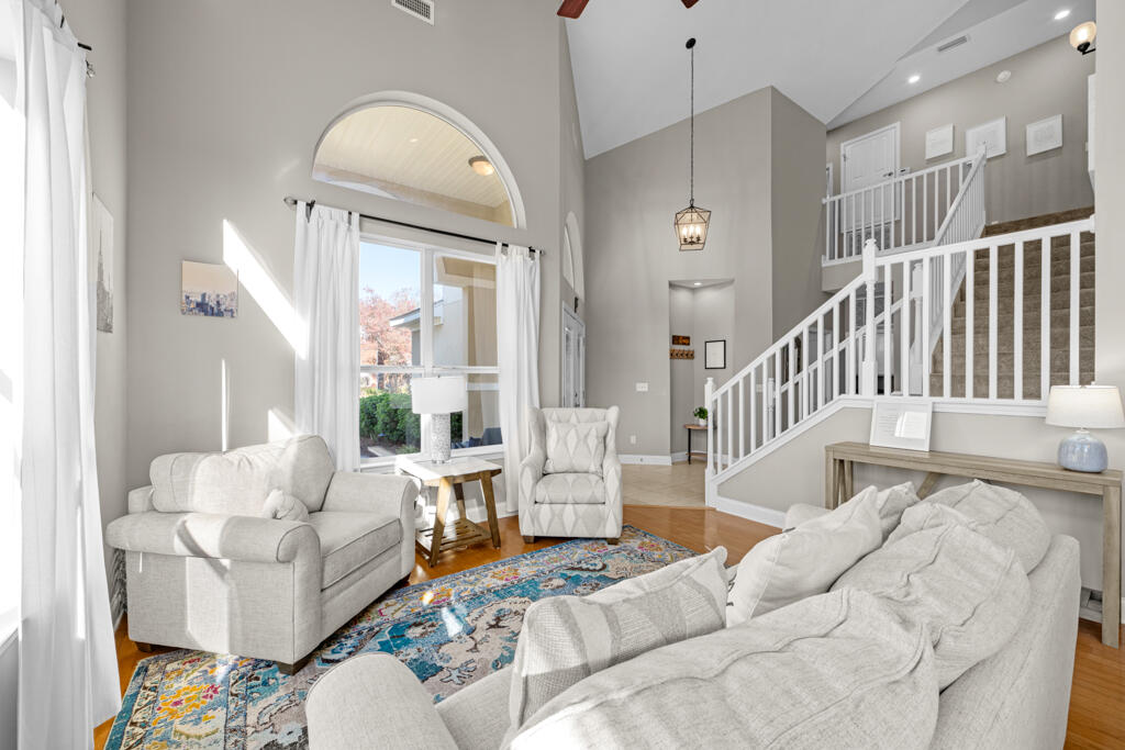 BRIDGEPORT COLONY - Residential