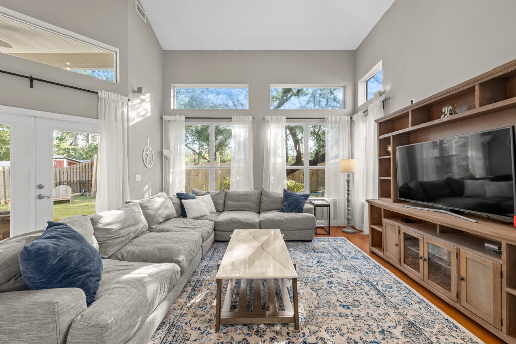 BRIDGEPORT COLONY - Residential