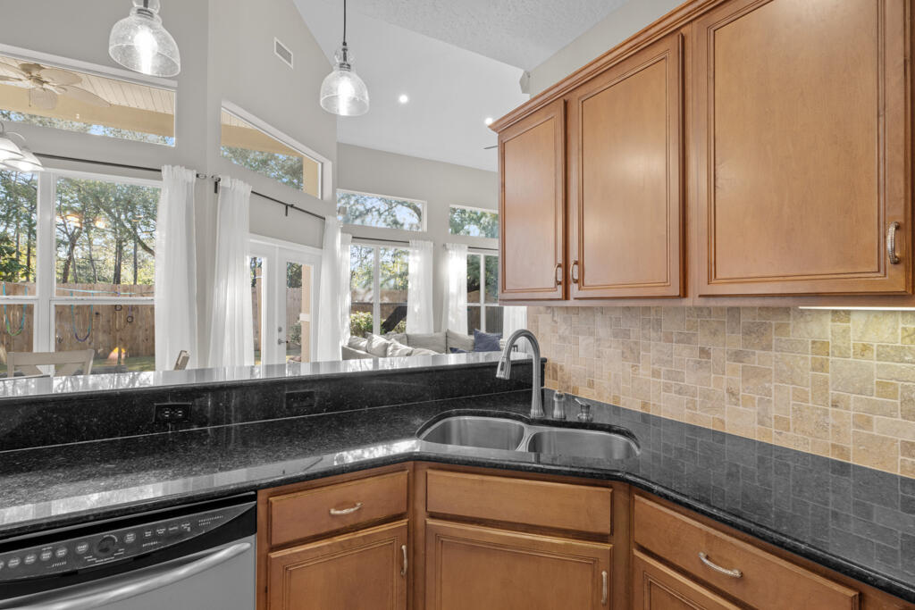BRIDGEPORT COLONY - Residential