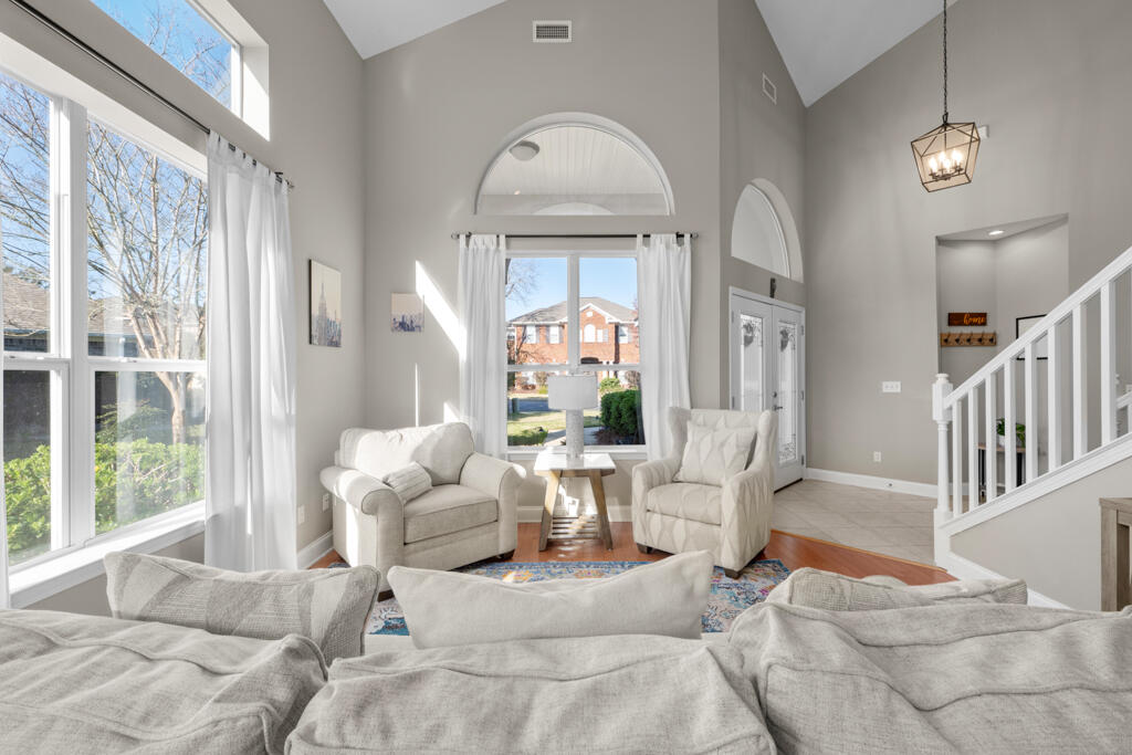 BRIDGEPORT COLONY - Residential