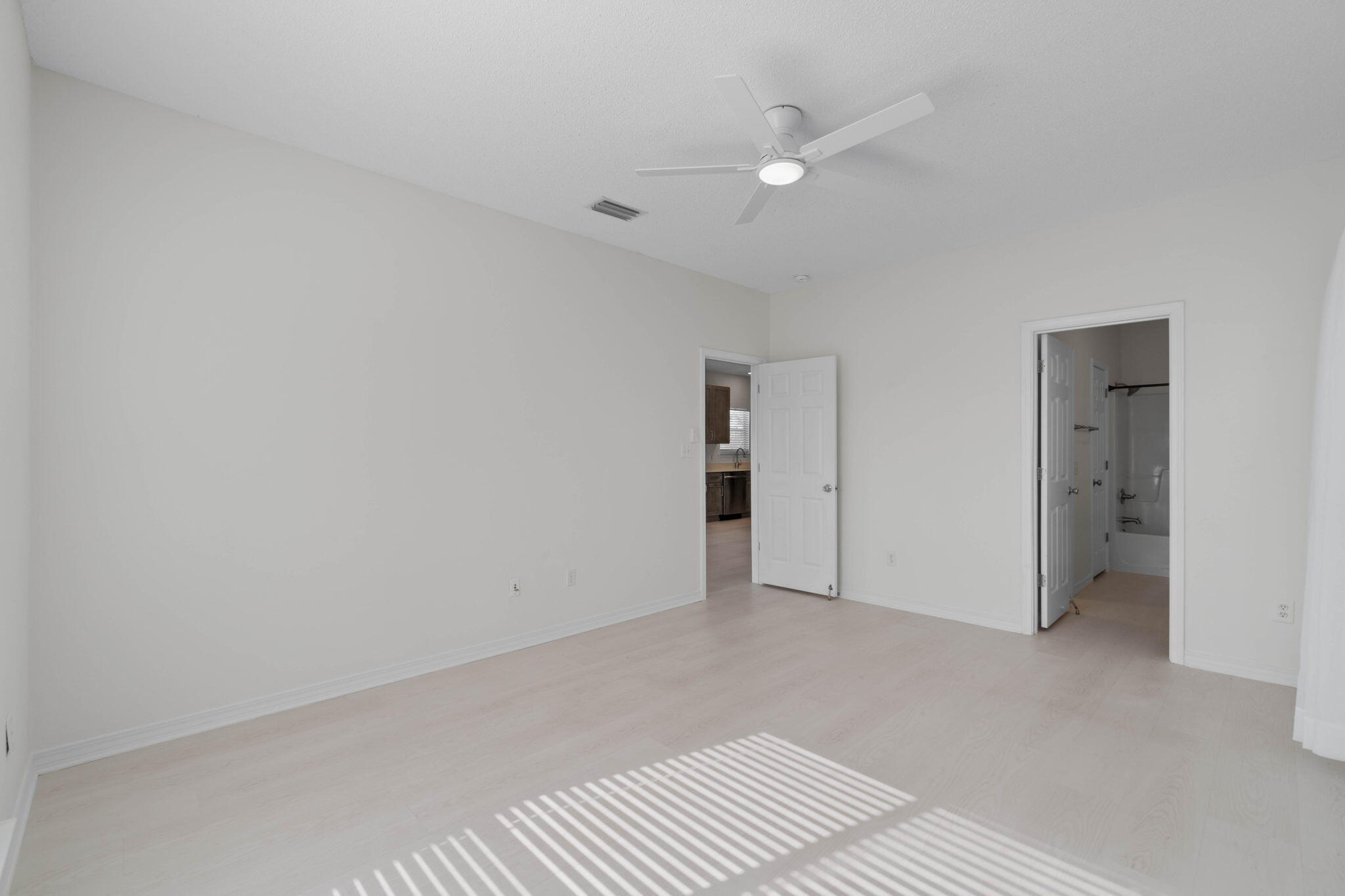 HOMEPORT - A private waterfront community - Residential