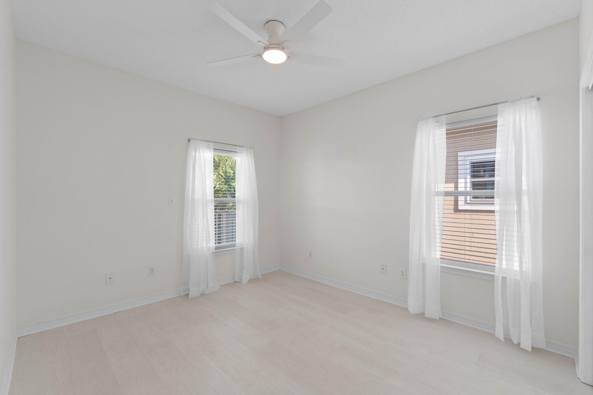 HOMEPORT - A private waterfront community - Residential