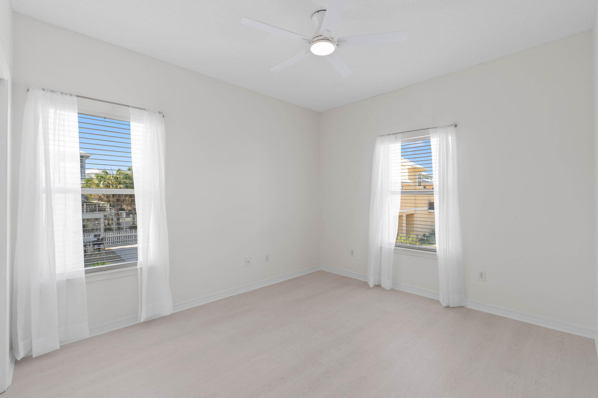 HOMEPORT - A private waterfront community - Residential