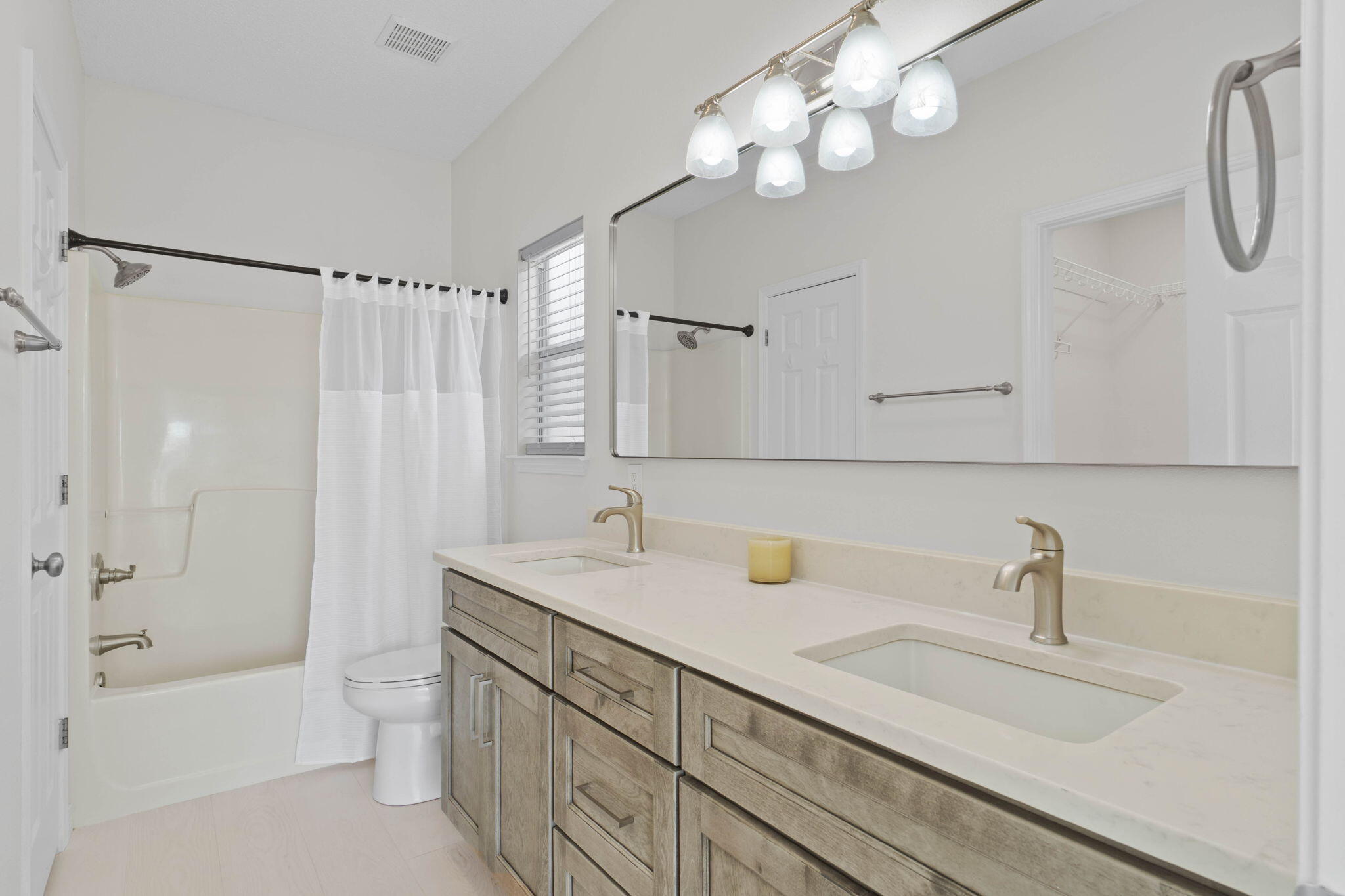 HOMEPORT - A private waterfront community - Residential