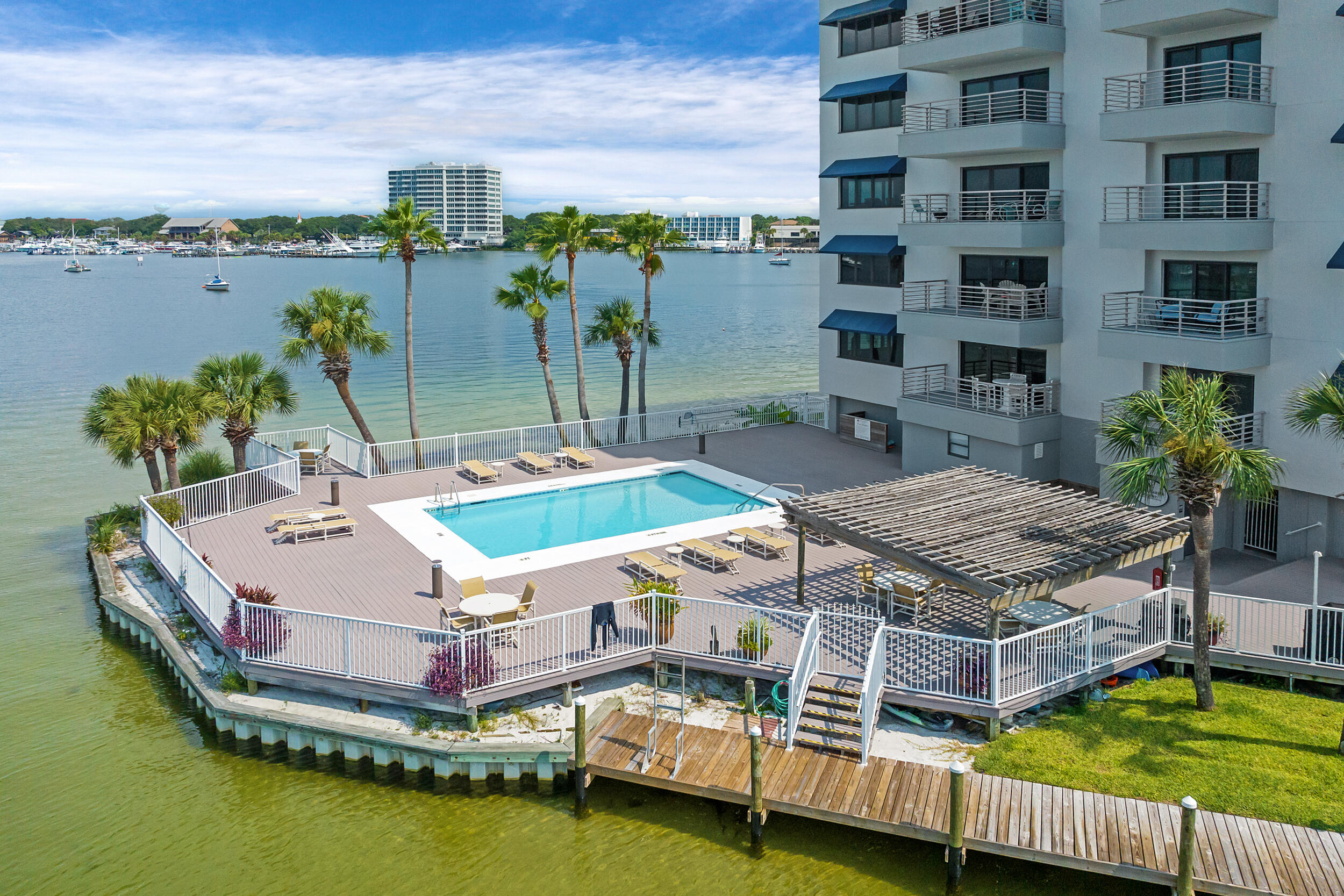 DESTIN HARBOR RESORT WEST - Residential