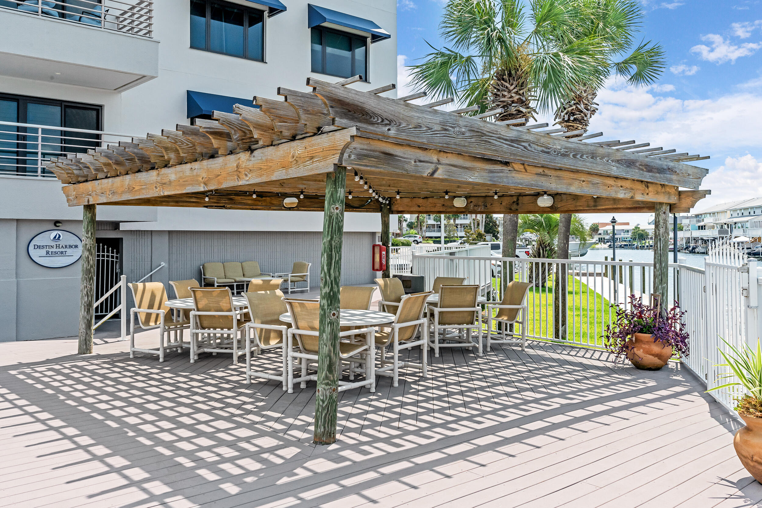 DESTIN HARBOR RESORT WEST - Residential